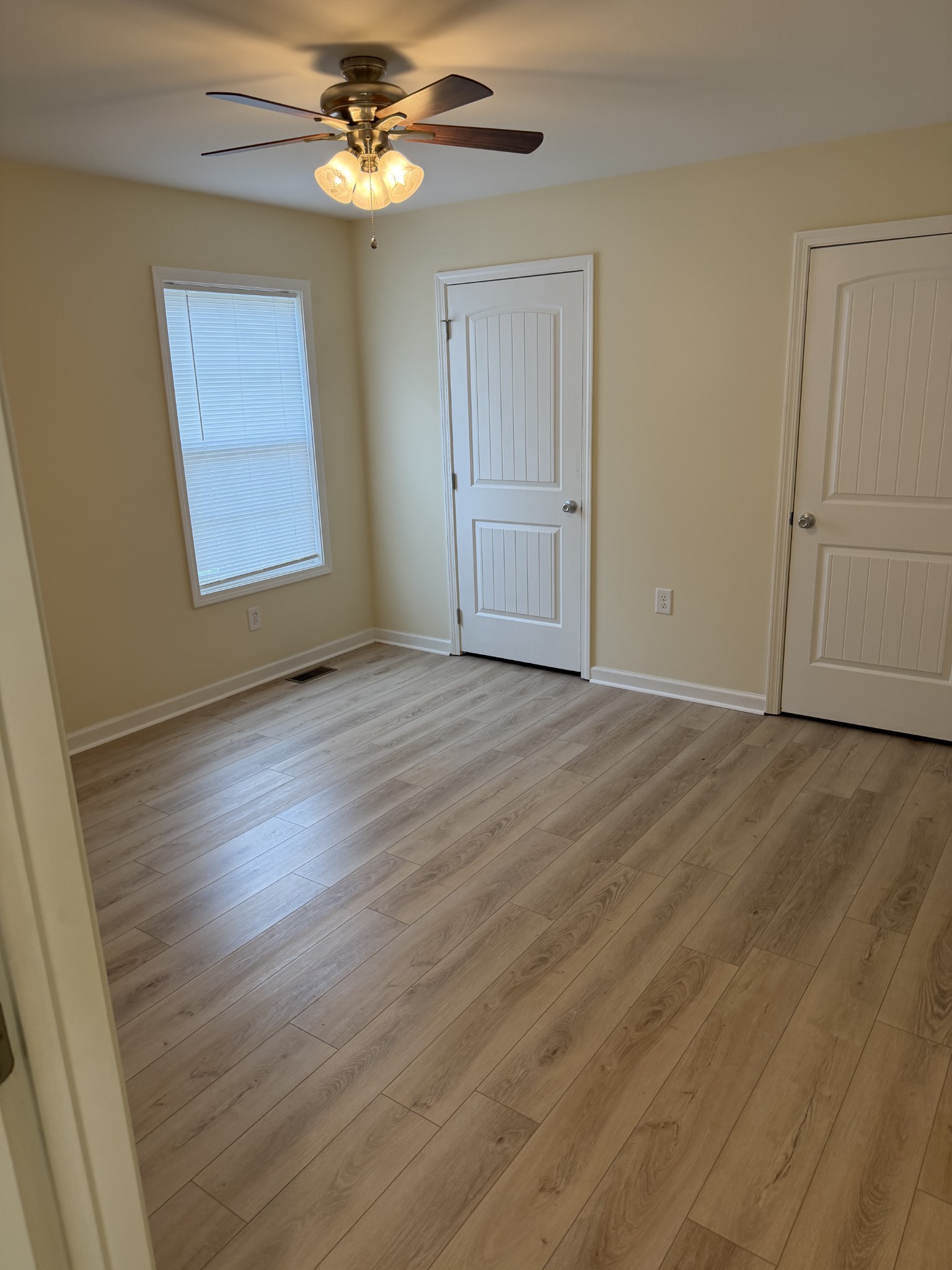208 E 15th St Unit: A