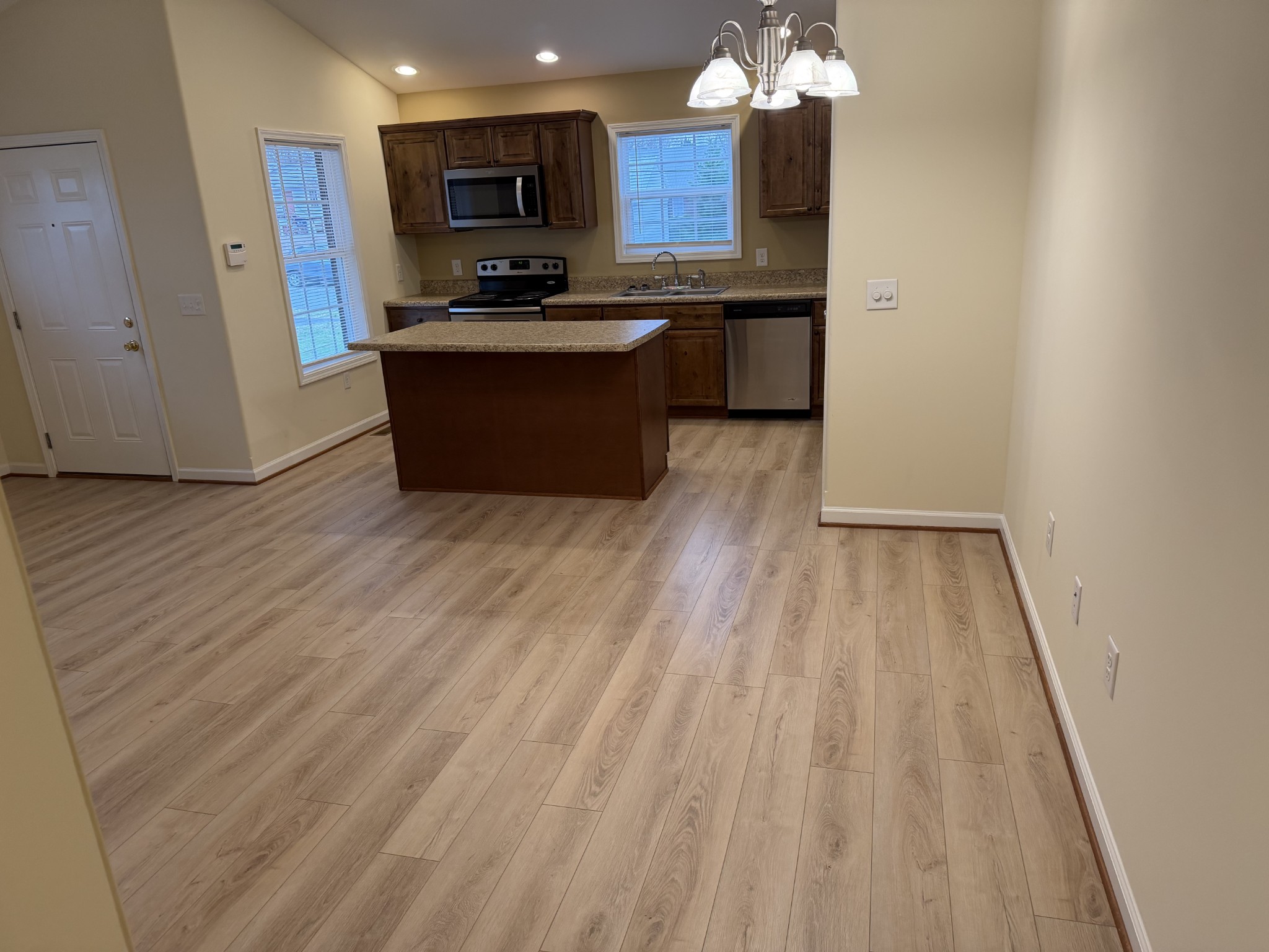 208 E 15th St Unit: A
