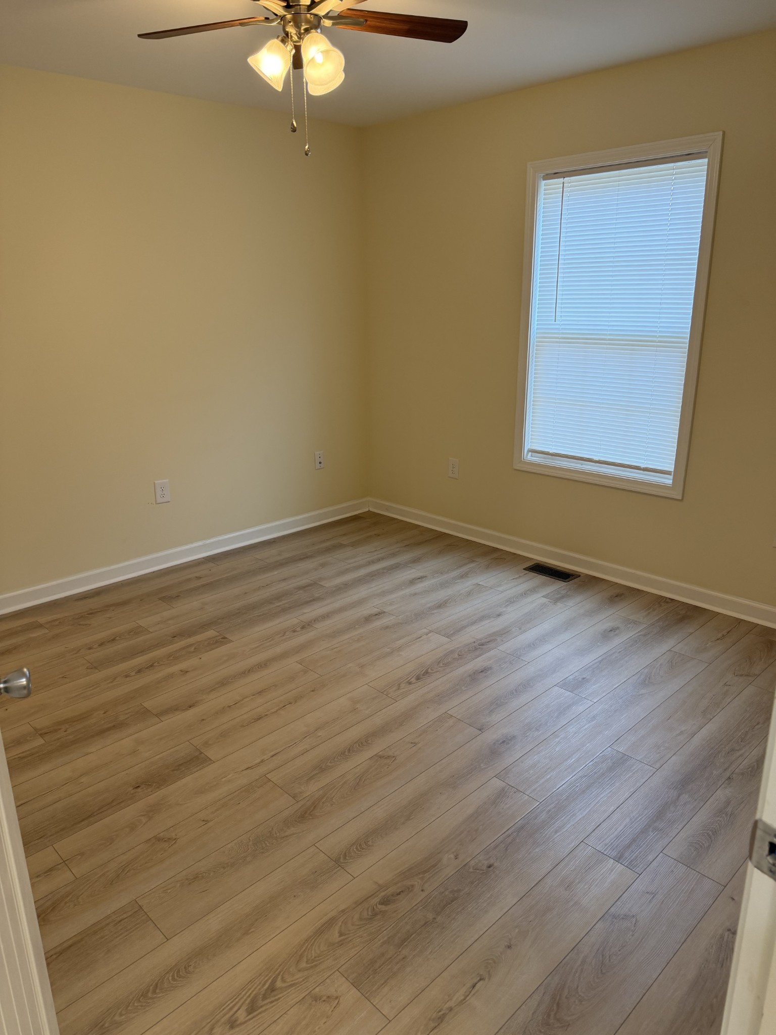 208 E 15th St Unit: A