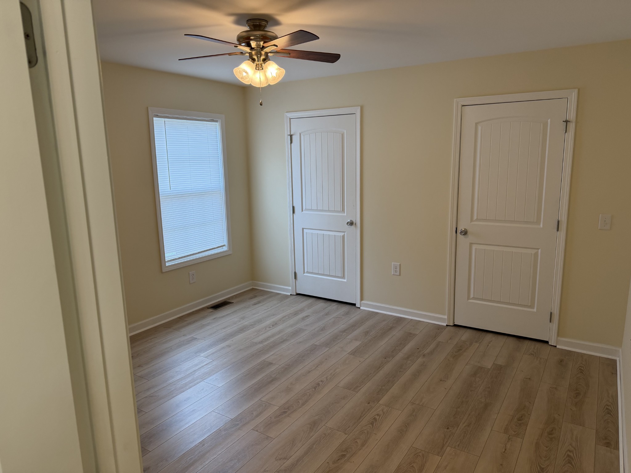 208 E 15th St Unit: A