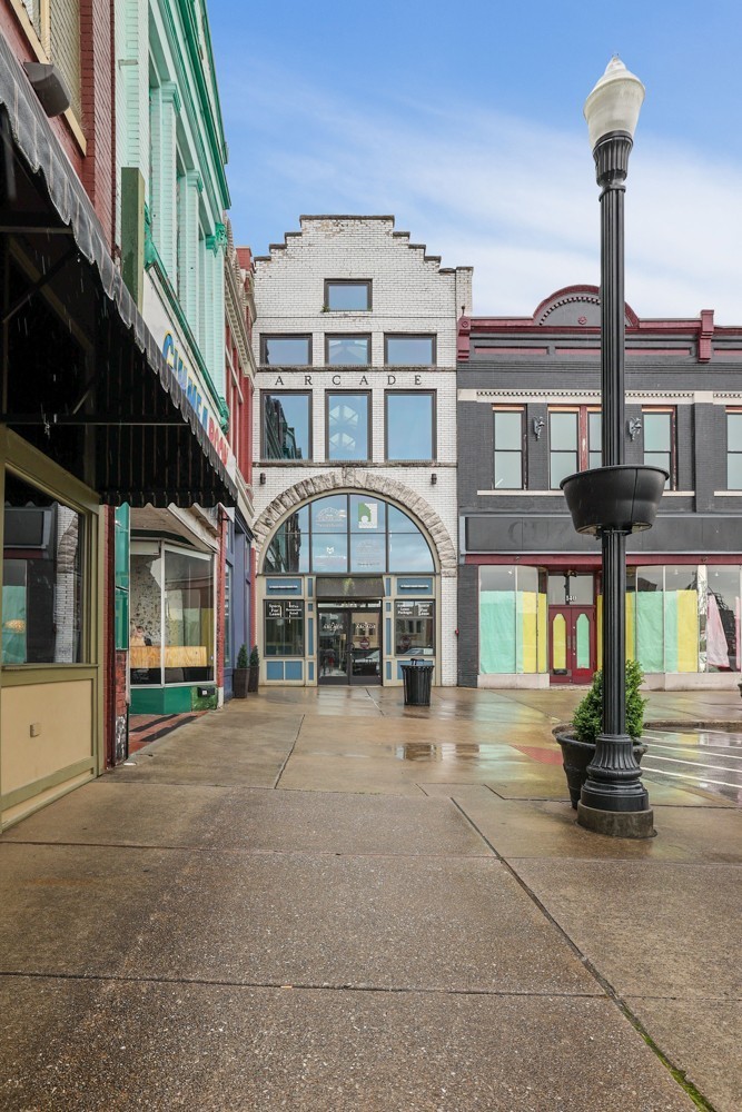 142 Public Sq