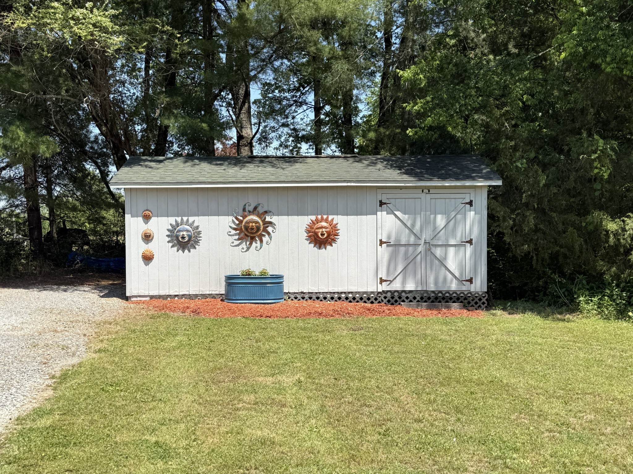 260 Willow Ln