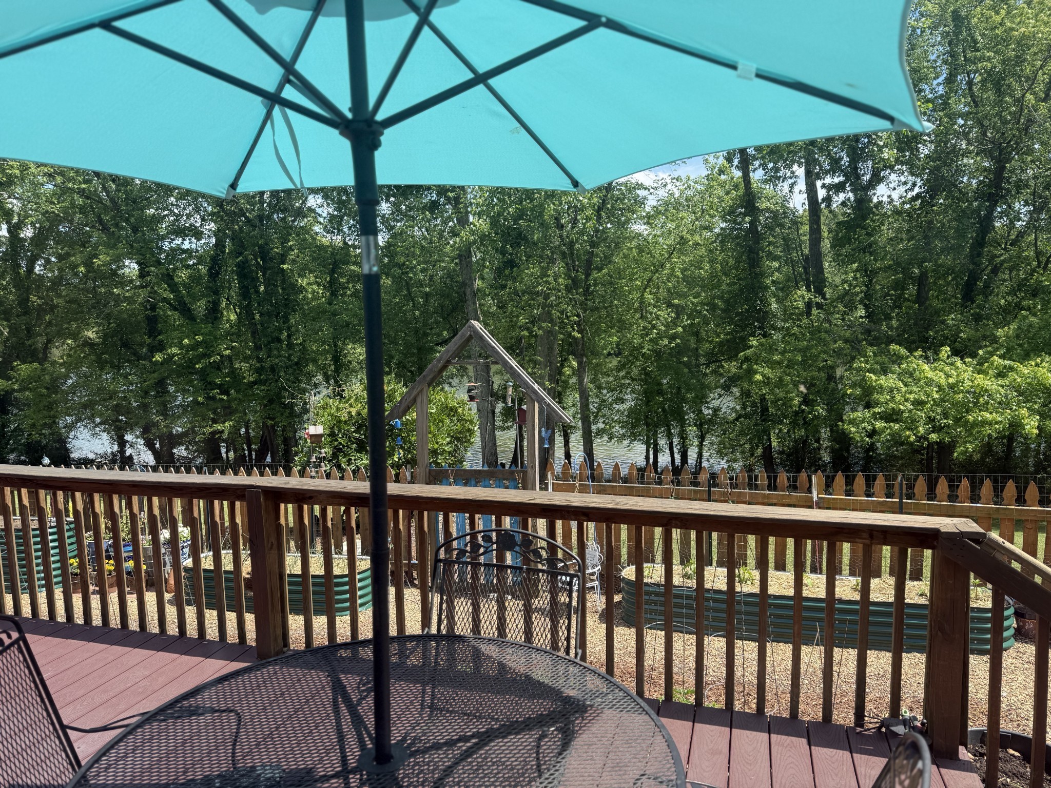 260 Willow Ln