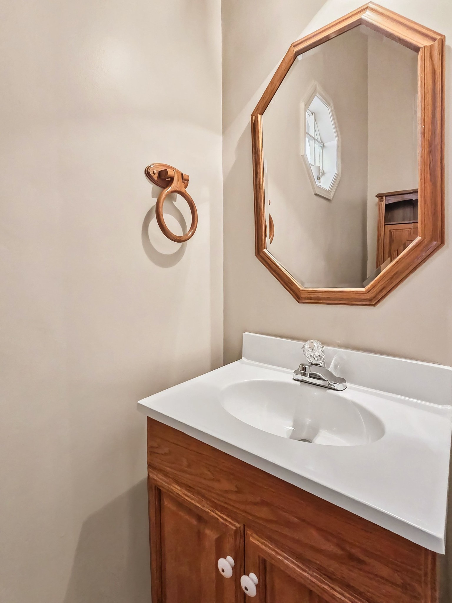 567 Glen Echo Dr