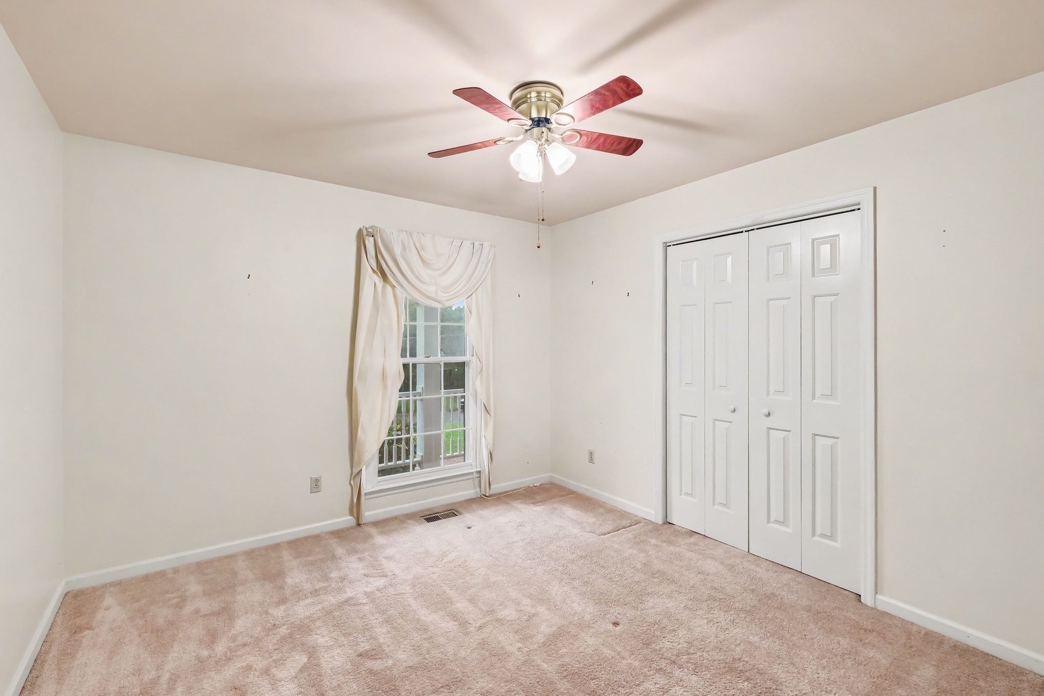 567 Glen Echo Dr