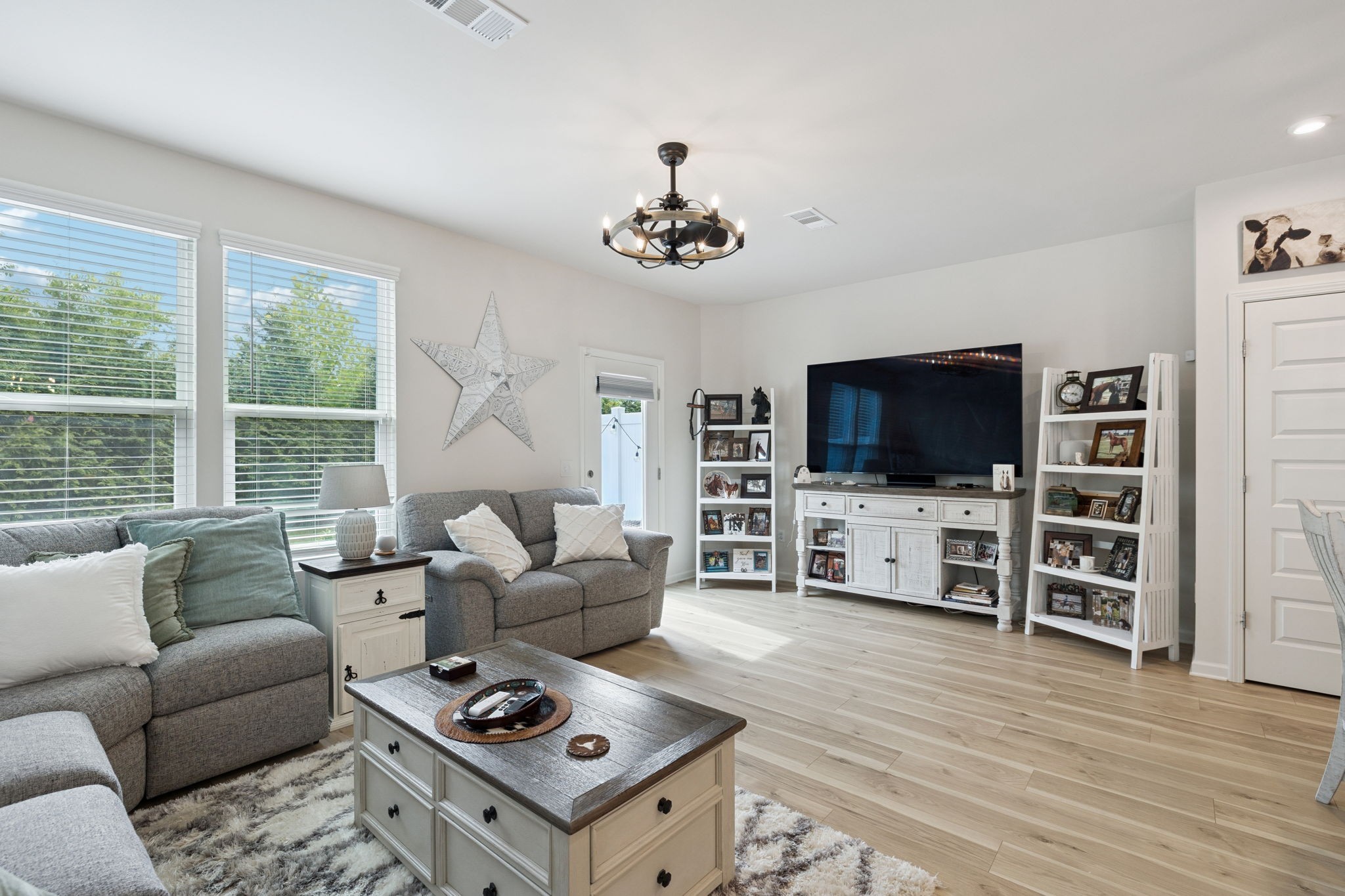 110 Brighton Ln