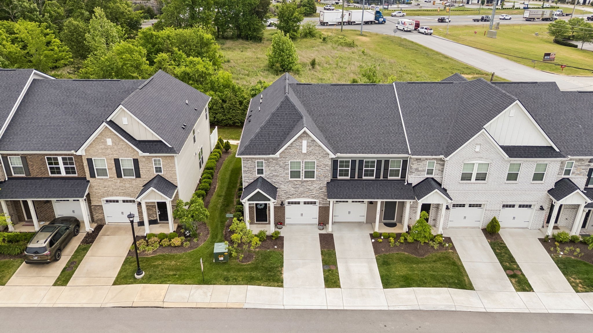 110 Brighton Ln