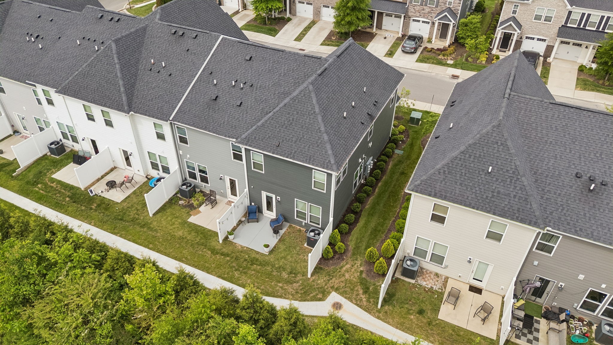 110 Brighton Ln