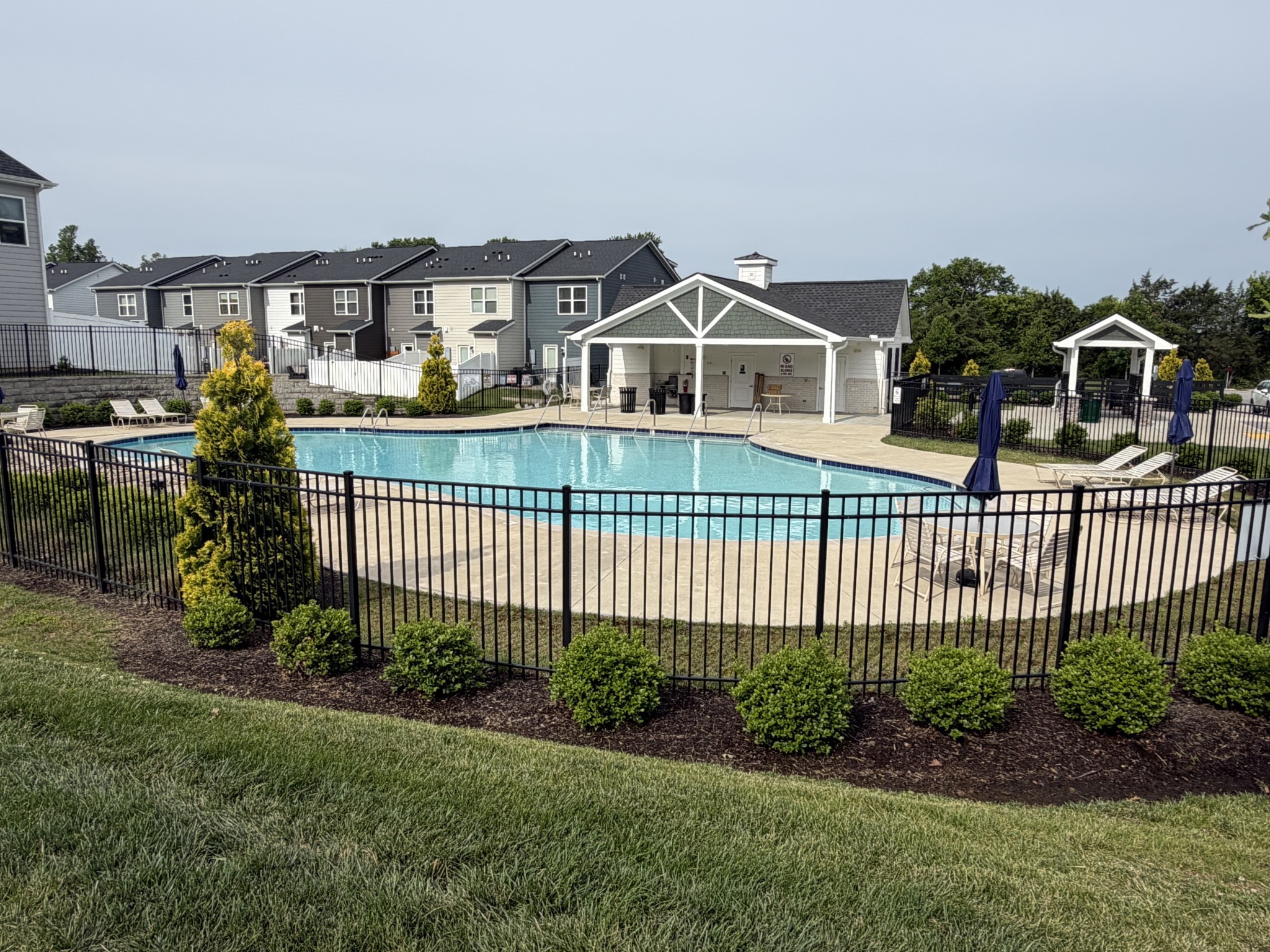 110 Brighton Ln