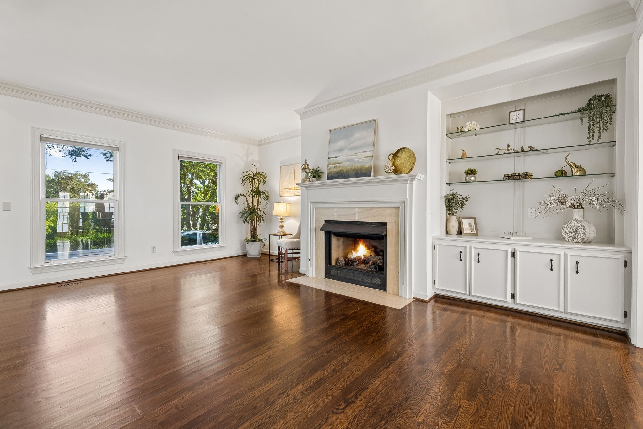 3015 Woodlawn Dr
