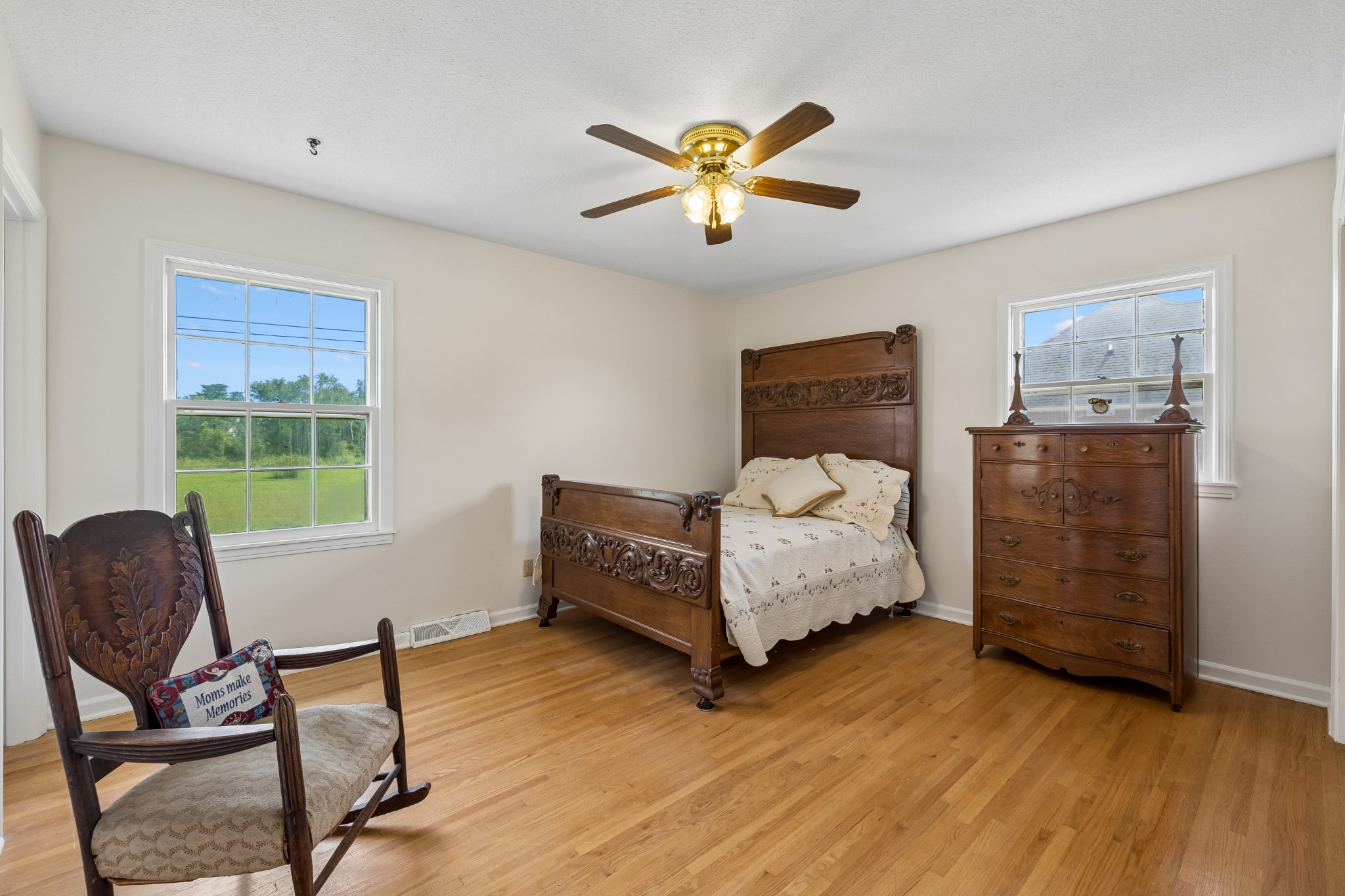 1865 Hickory Ridge Rd