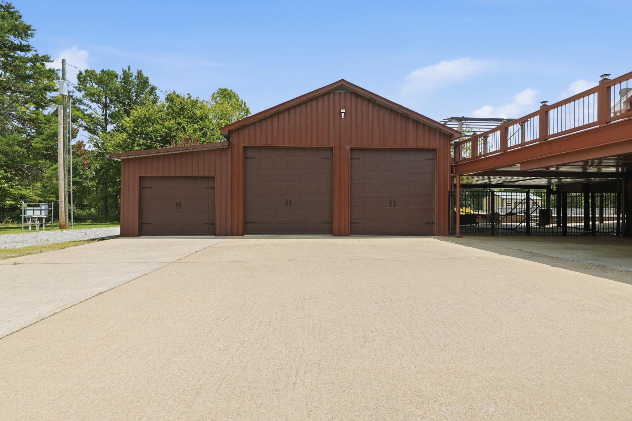 831 Osborne Ln