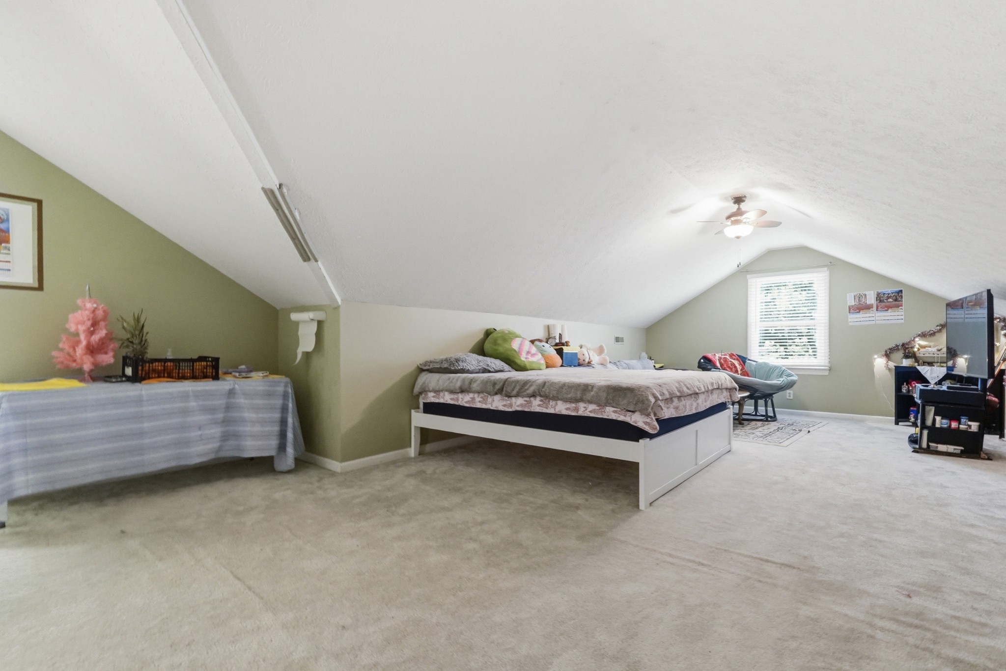 831 Osborne Ln