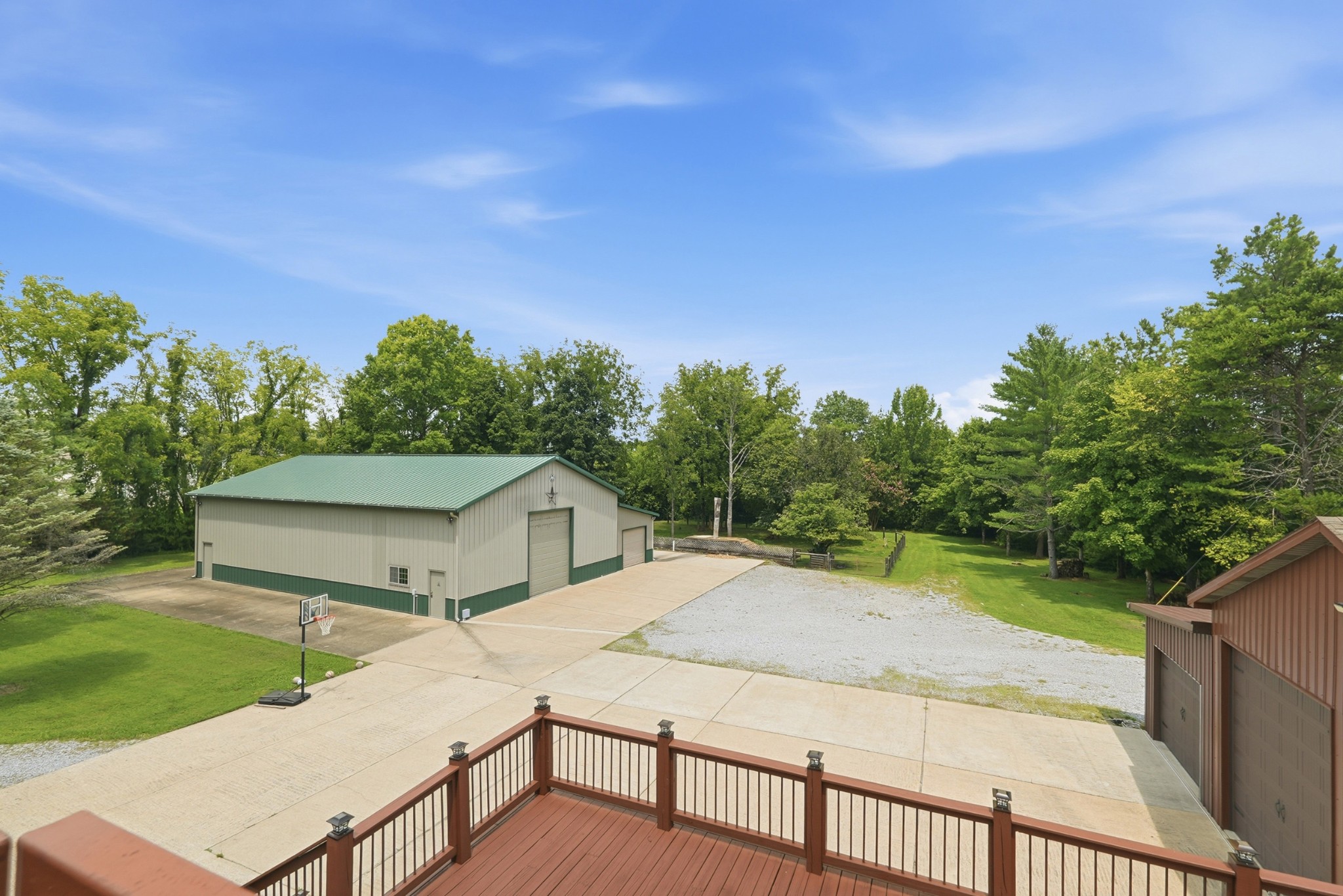 831 Osborne Ln
