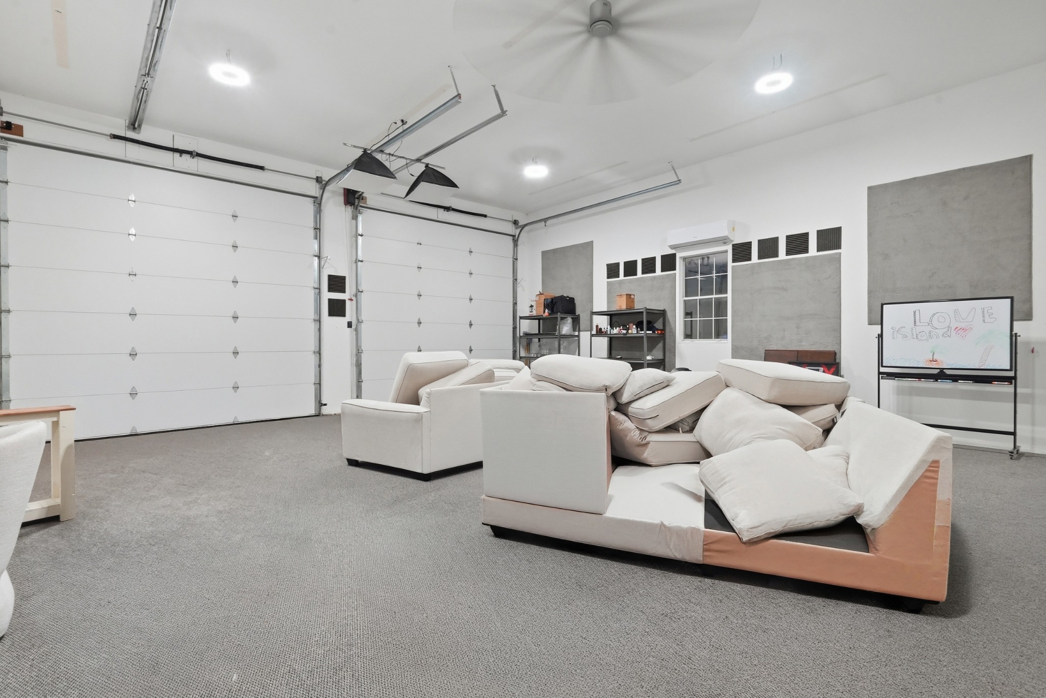 831 Osborne Ln