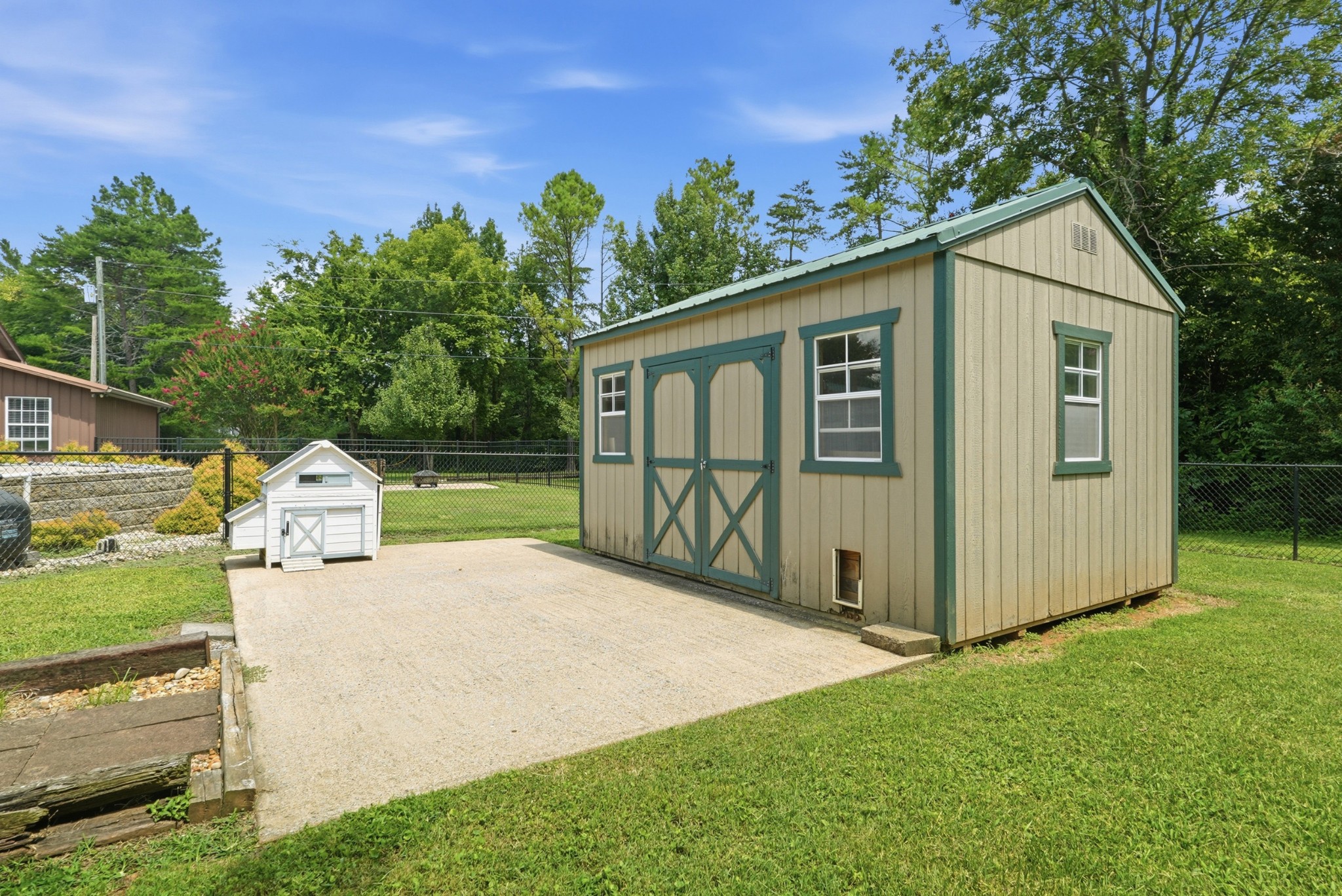831 Osborne Ln