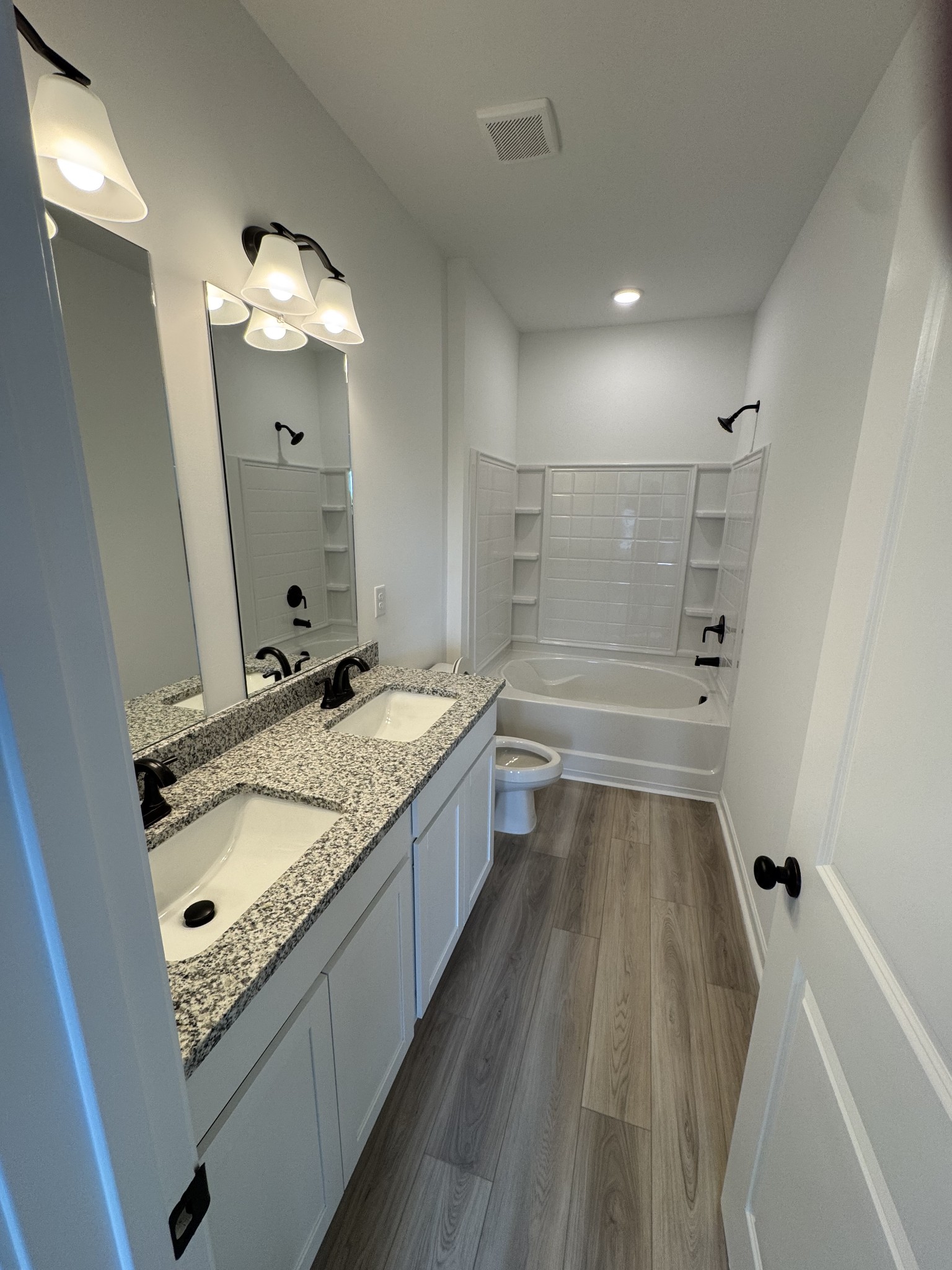 147 Rosebush Ln