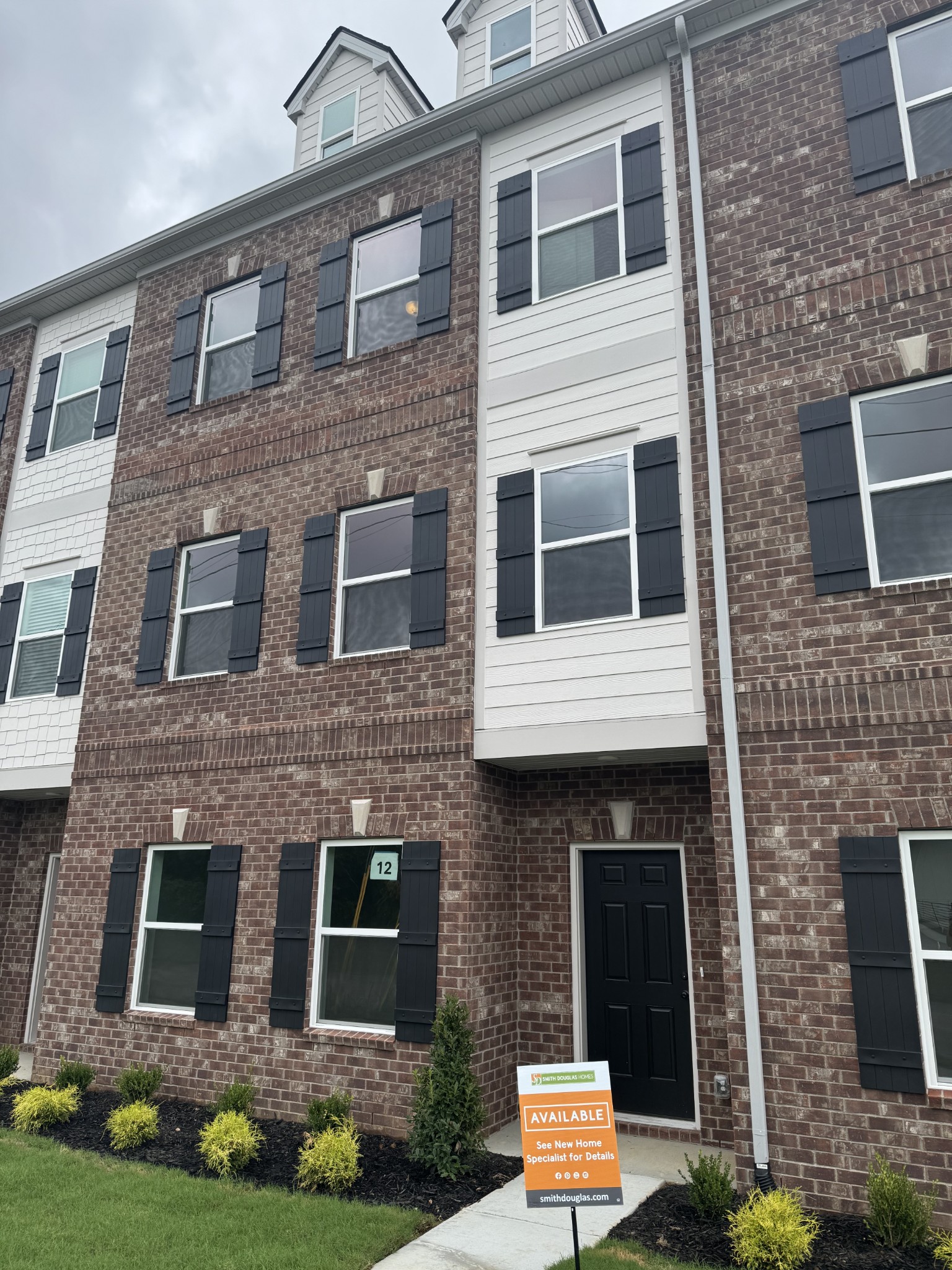 147 Rosebush Ln