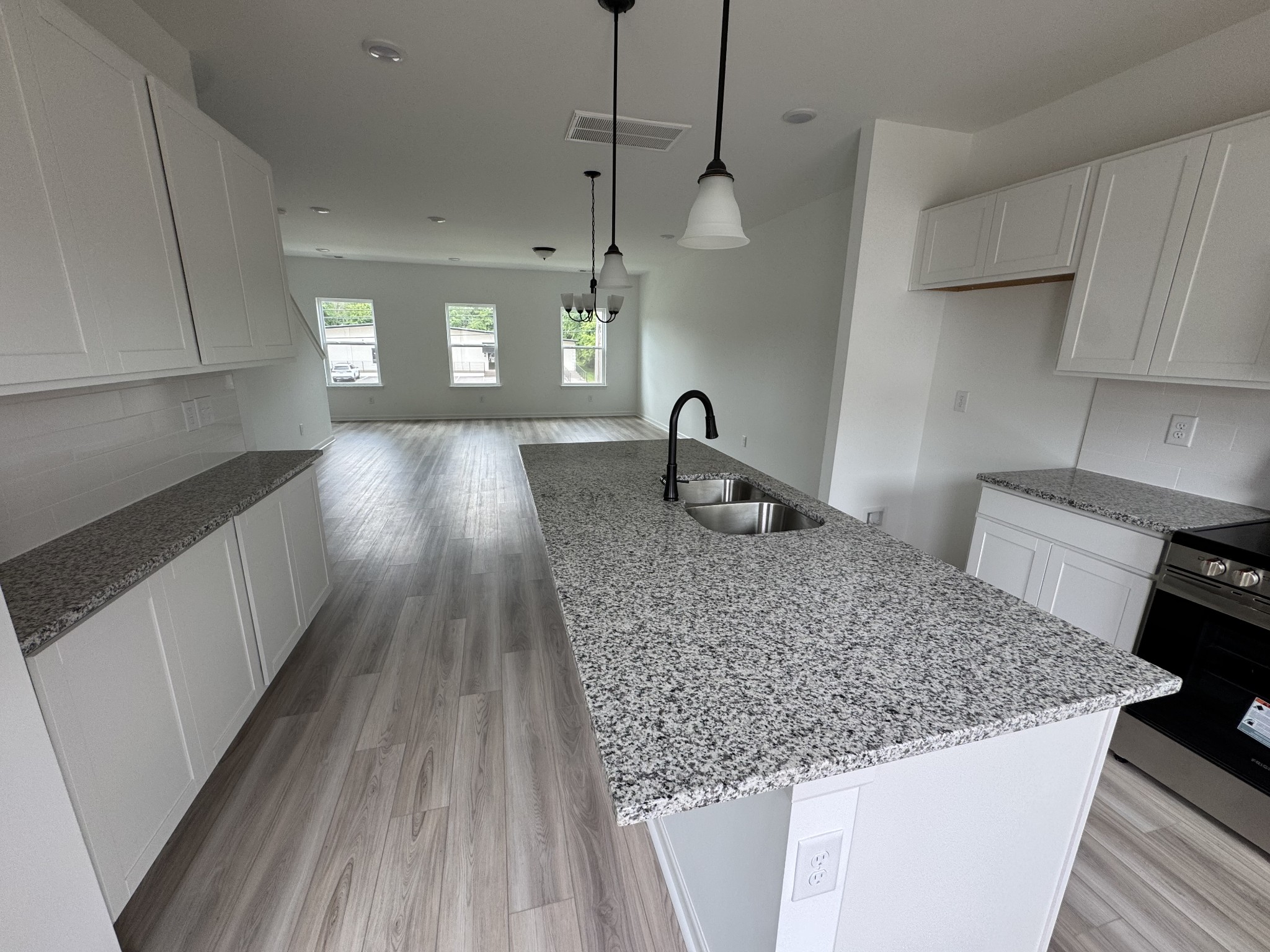 147 Rosebush Ln