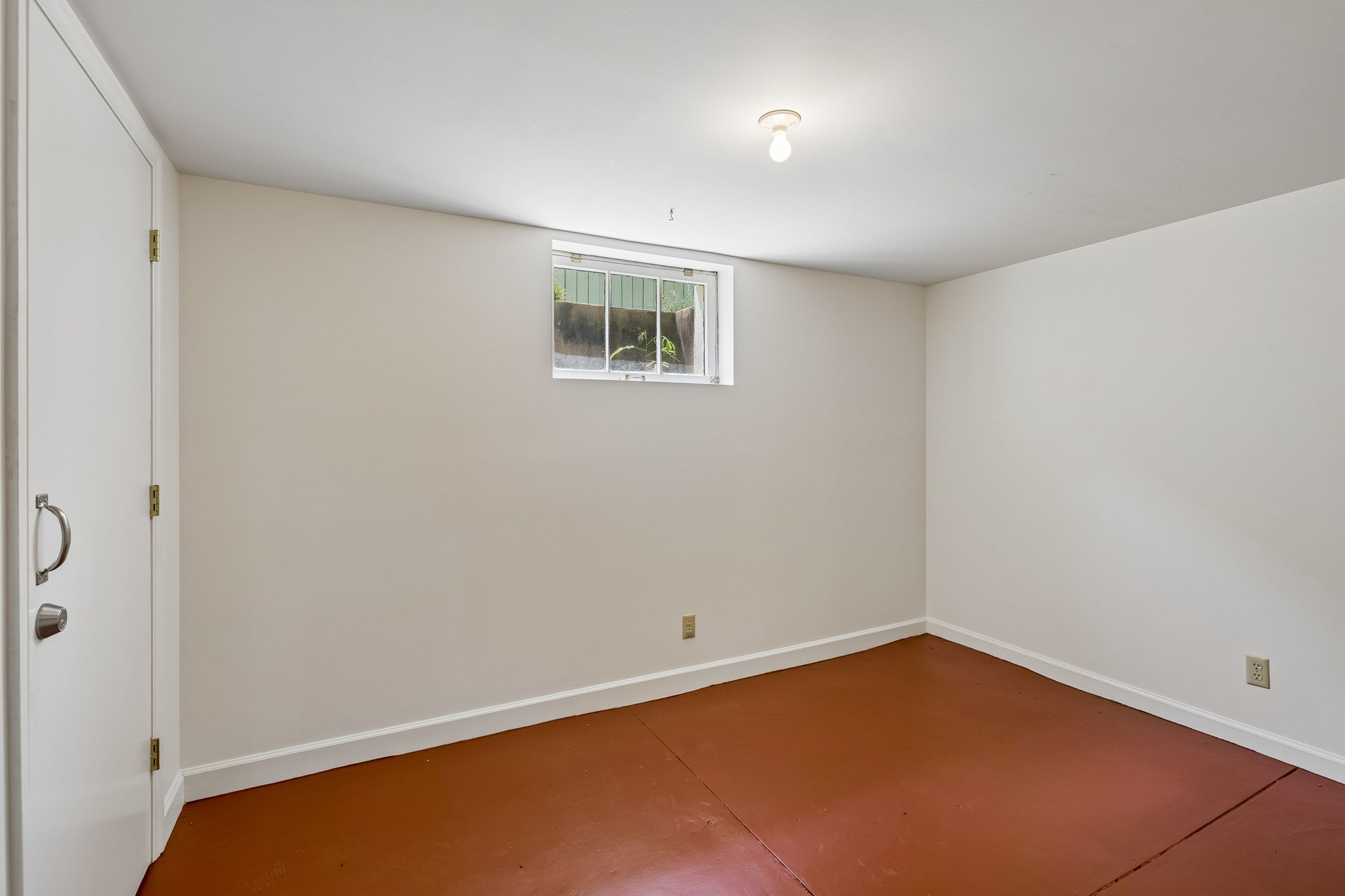 216 Lauderdale Rd