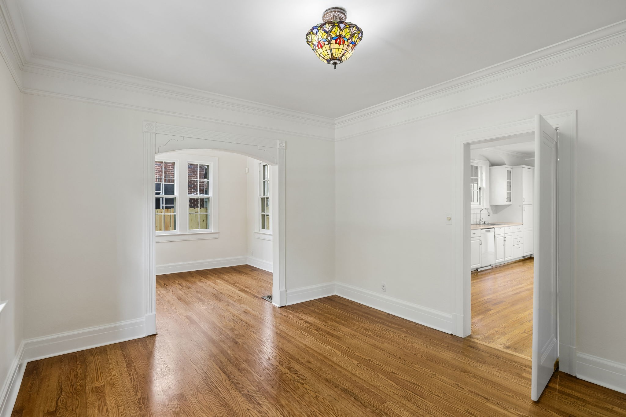 216 Lauderdale Rd