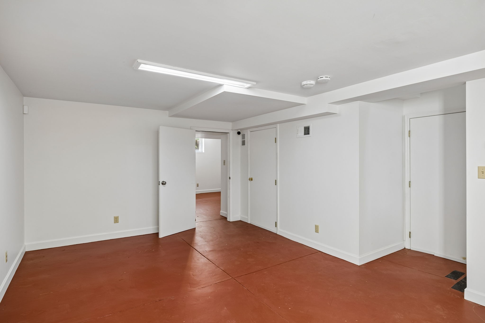 216 Lauderdale Rd