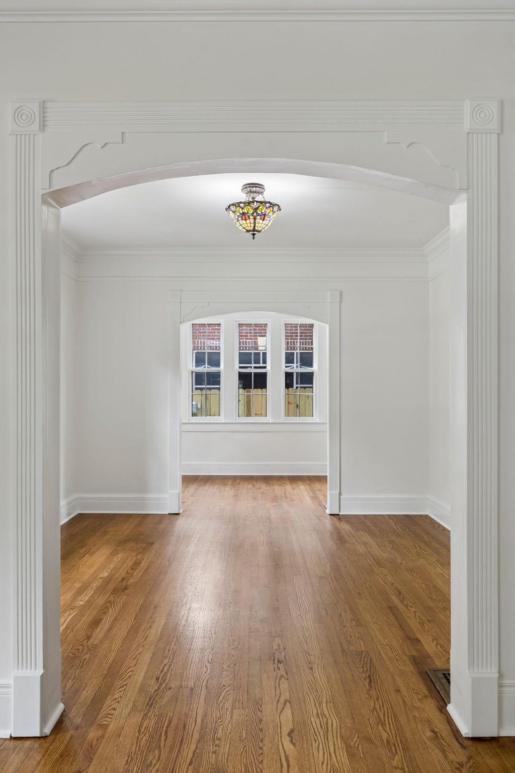 216 Lauderdale Rd