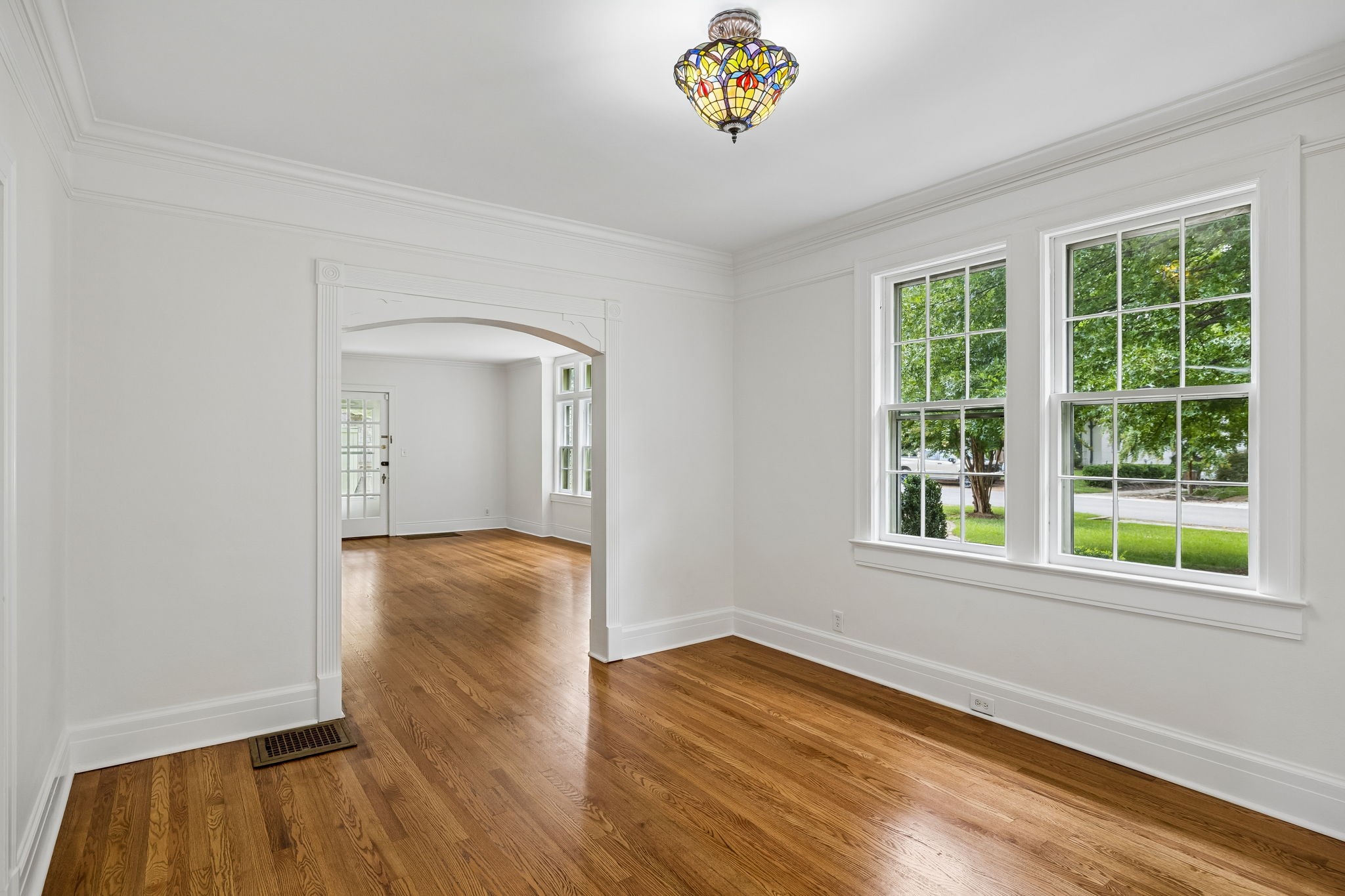 216 Lauderdale Rd