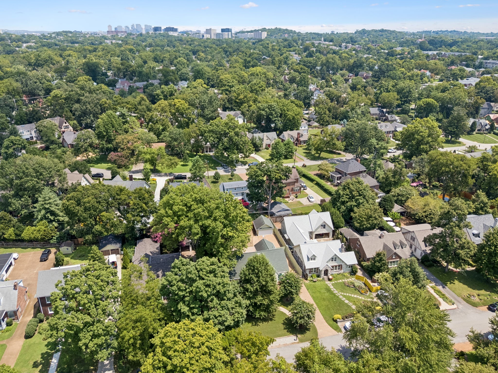 216 Lauderdale Rd