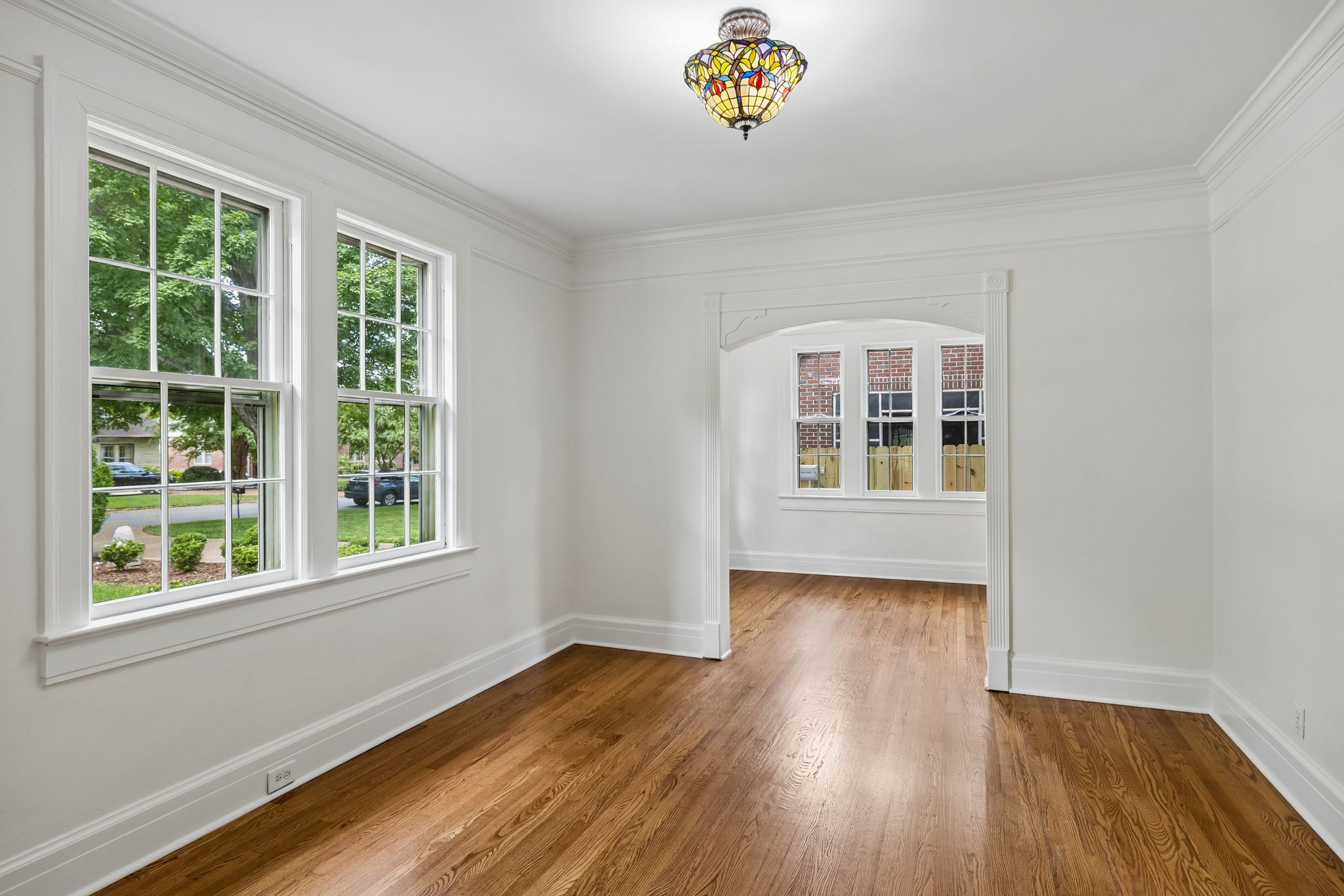 216 Lauderdale Rd