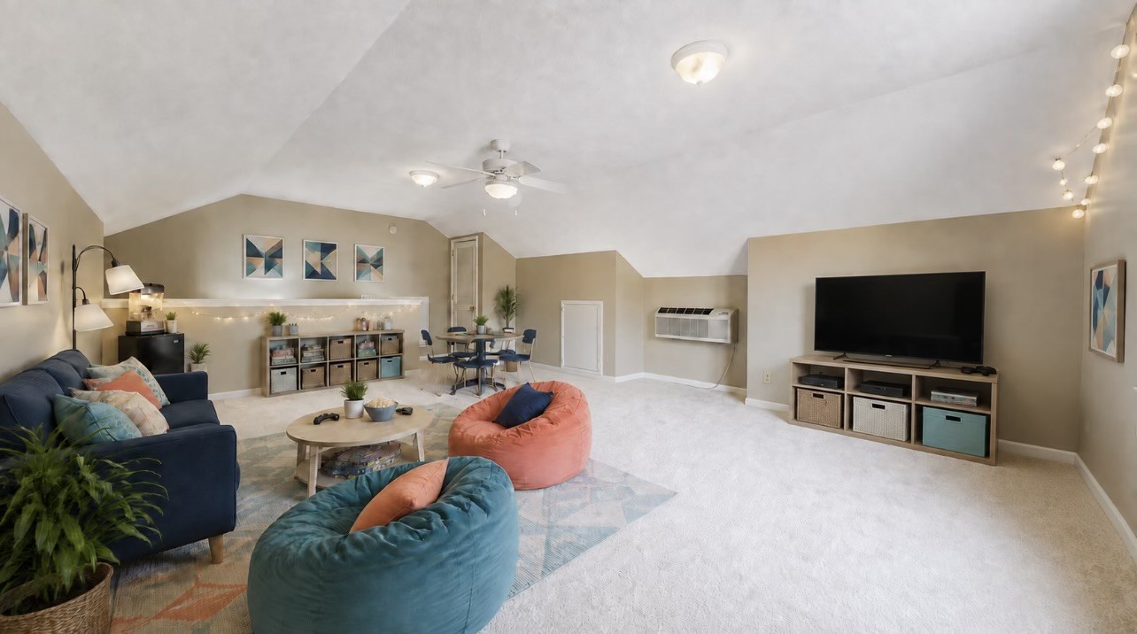 2708 Leesa Ann Ln