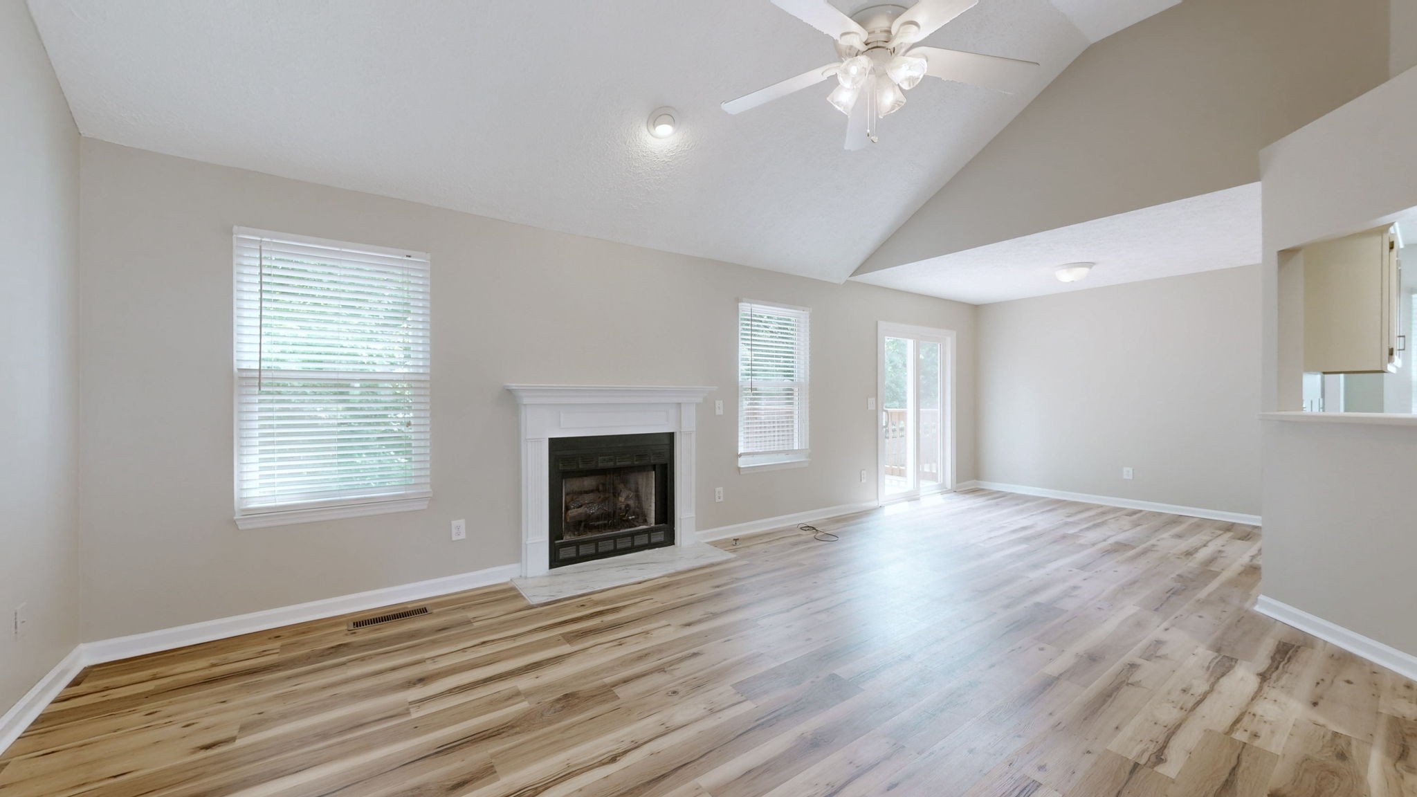 2708 Leesa Ann Ln