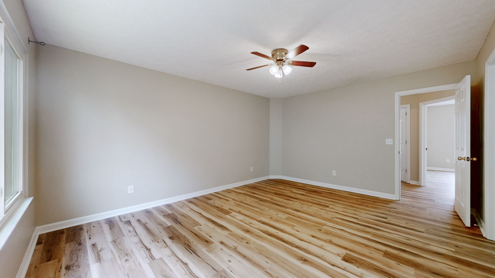 2708 Leesa Ann Ln