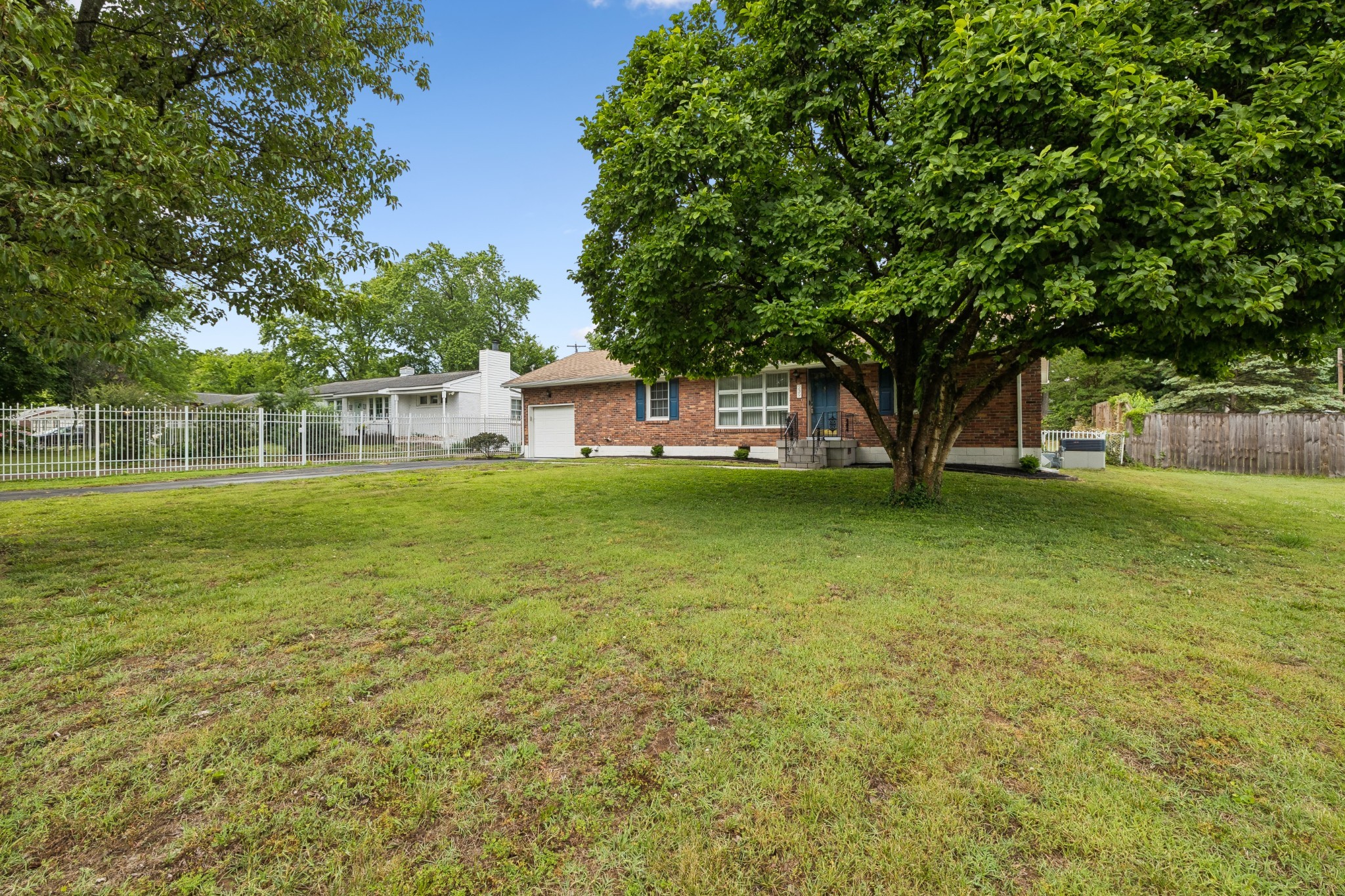 239 Donelson Hills Dr