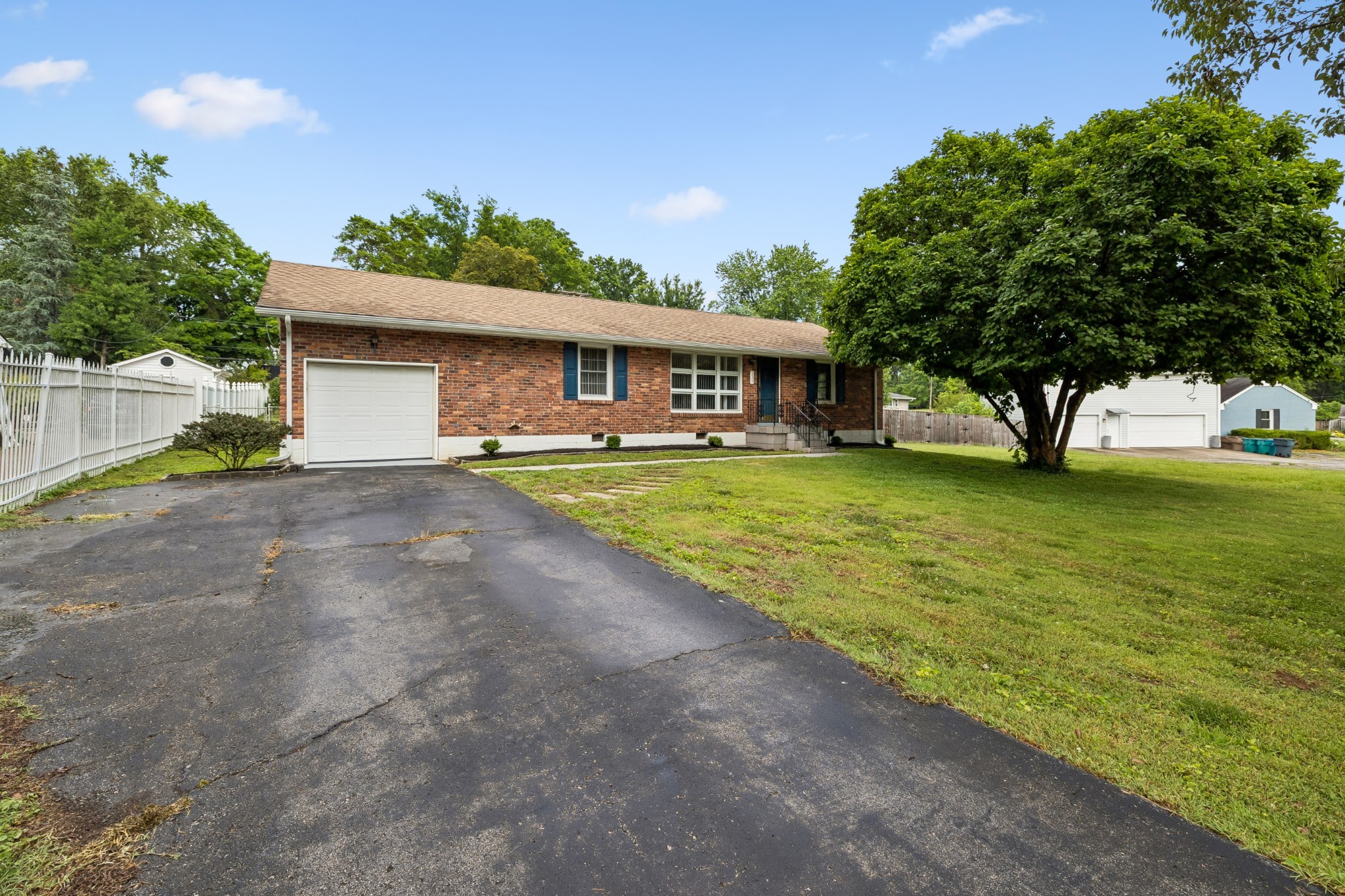 239 Donelson Hills Dr