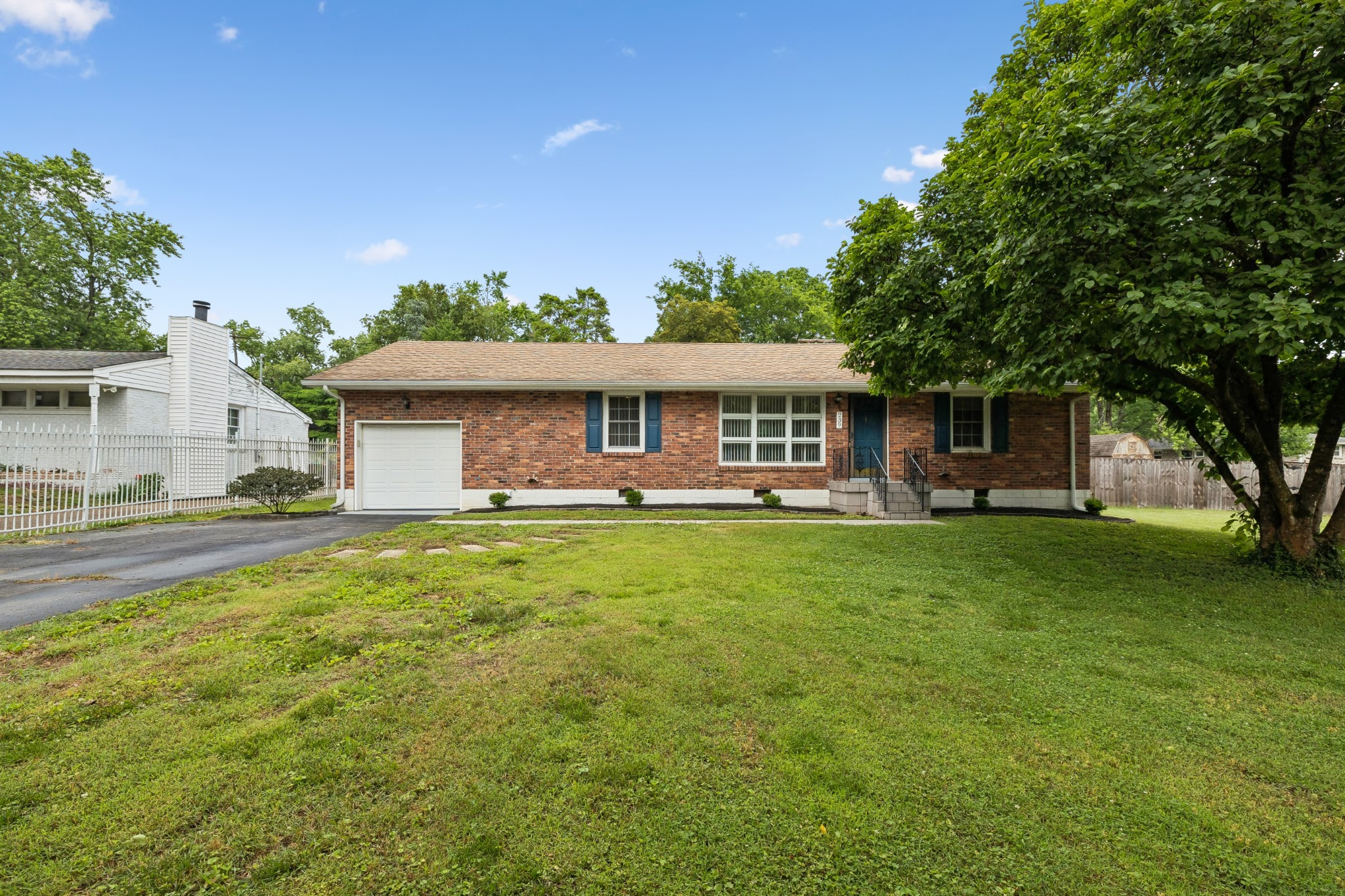 239 Donelson Hills Dr