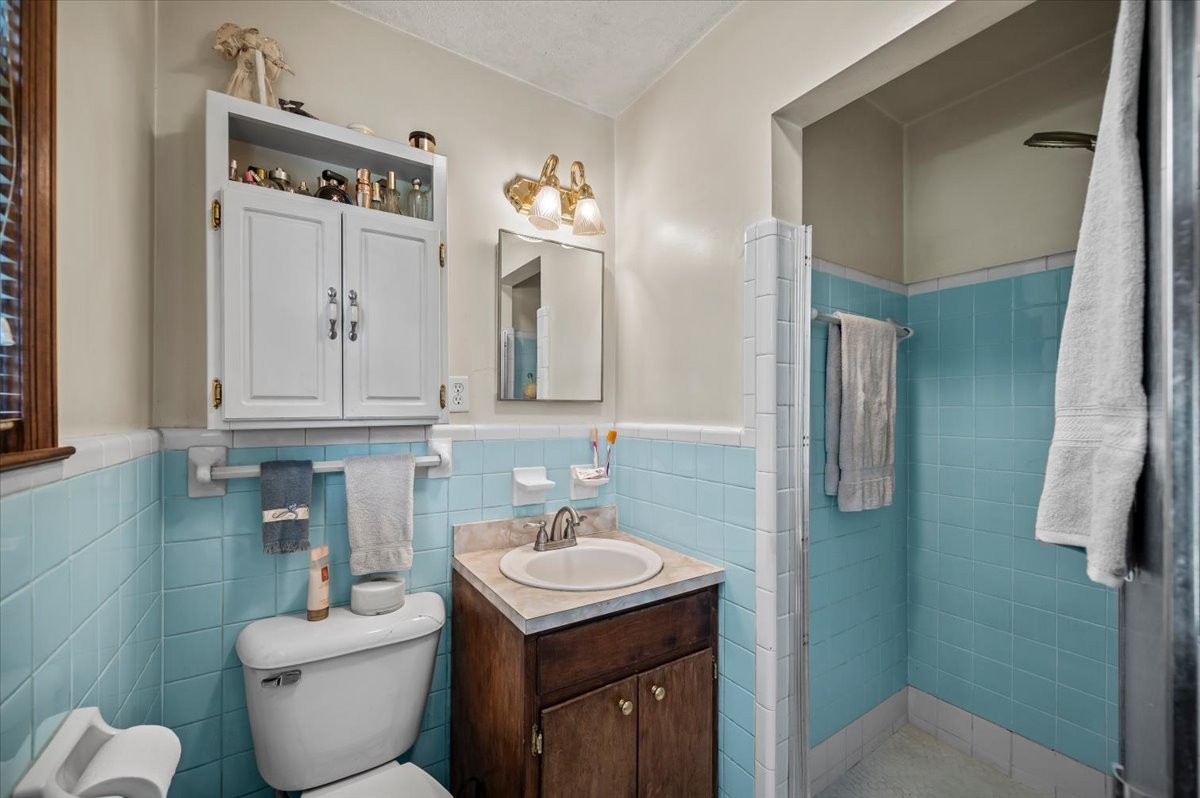 302 Utley Dr