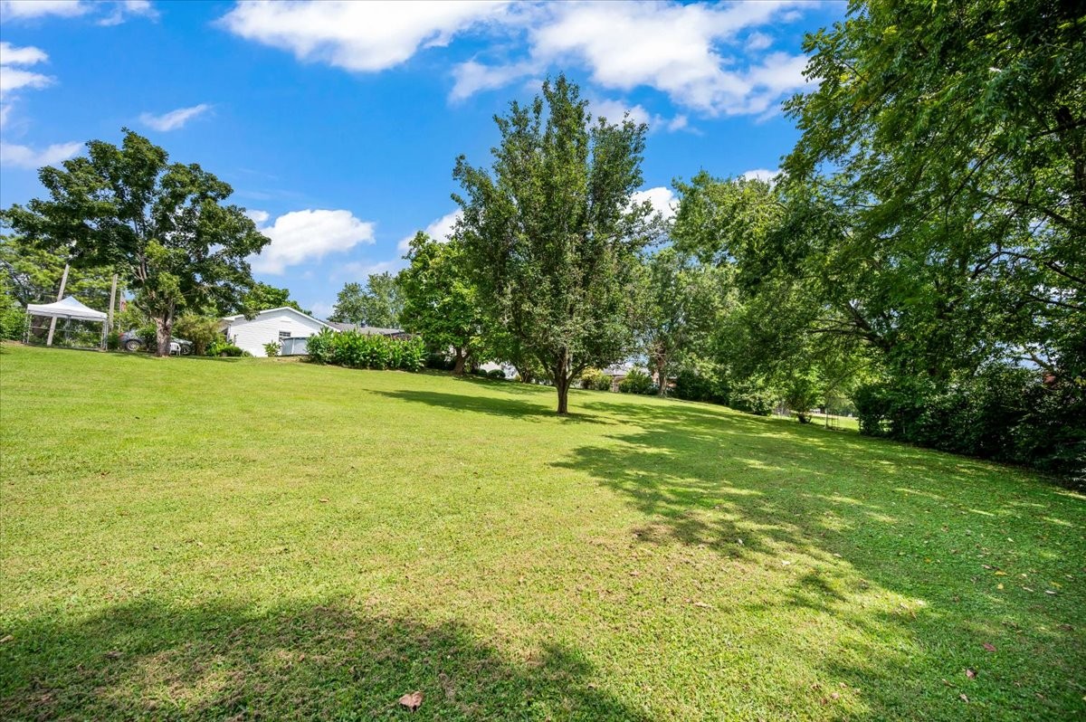 302 Utley Dr