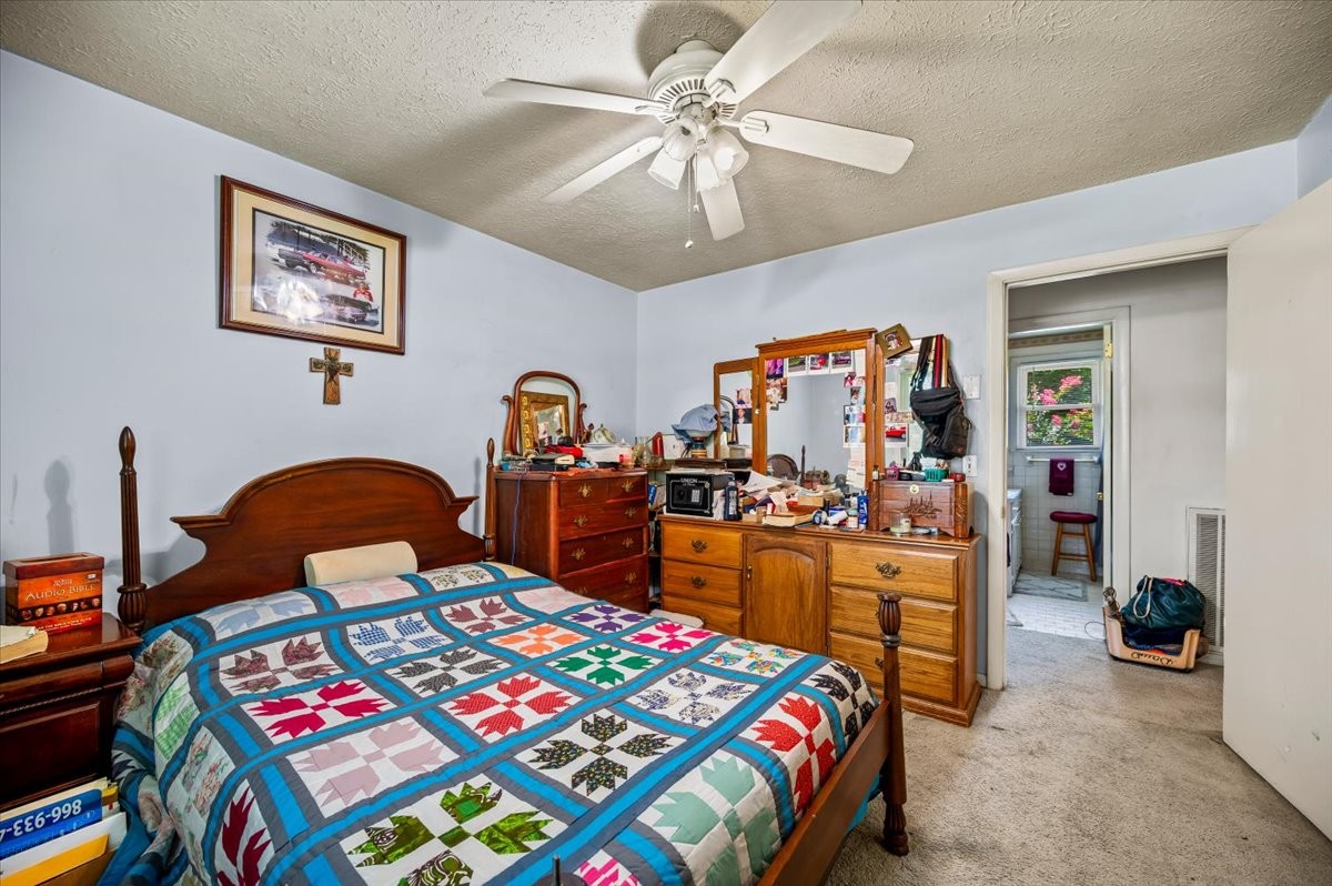 302 Utley Dr