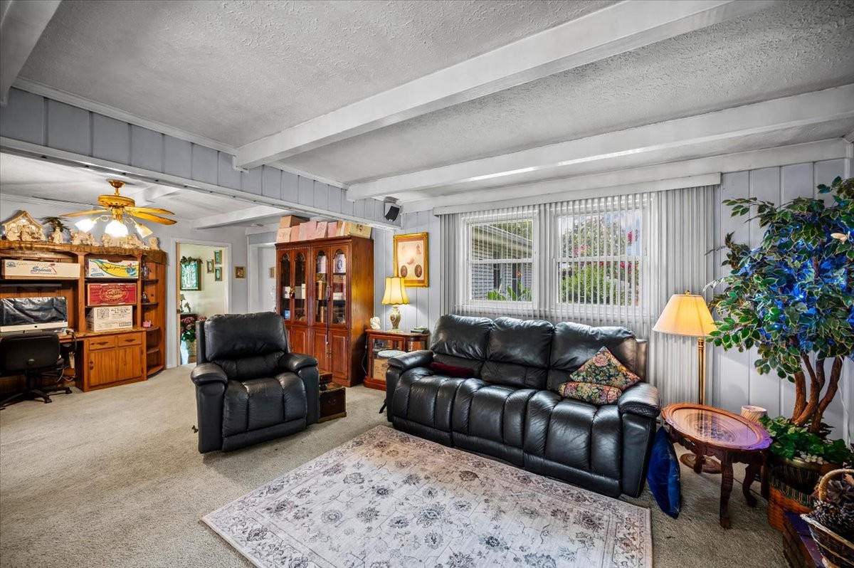 302 Utley Dr