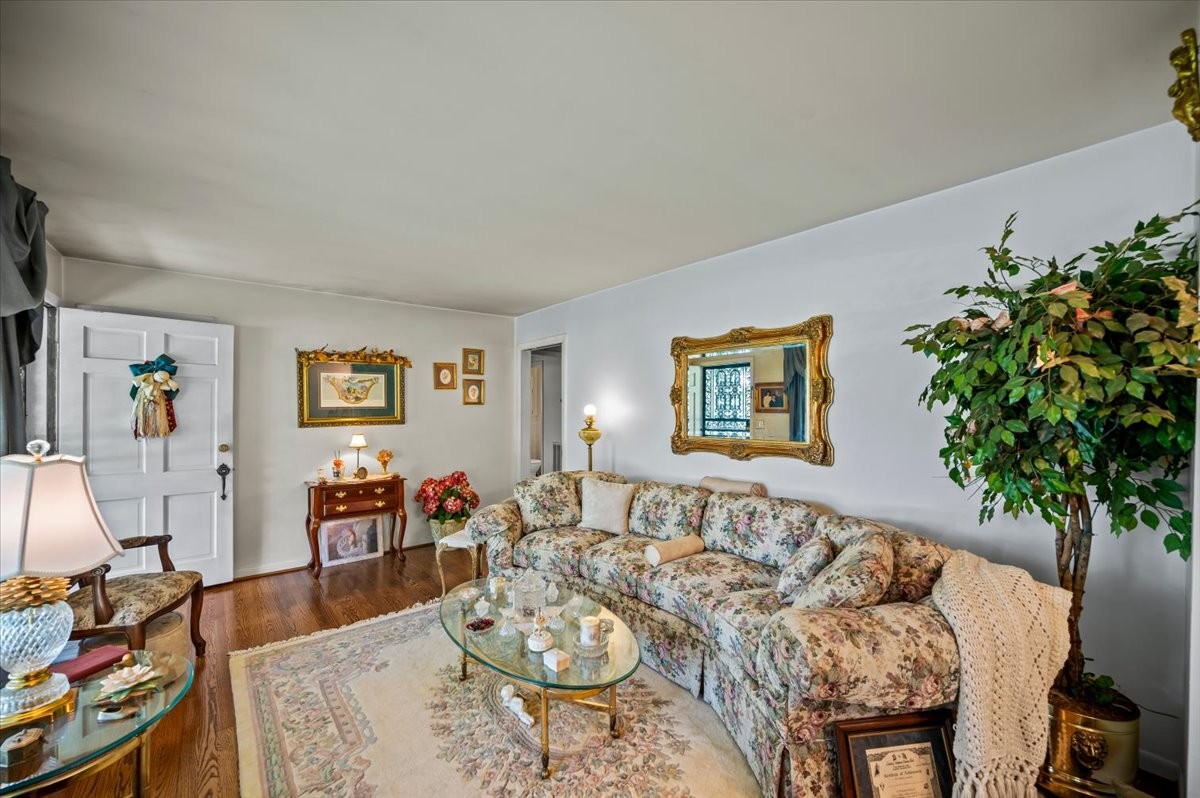 302 Utley Dr
