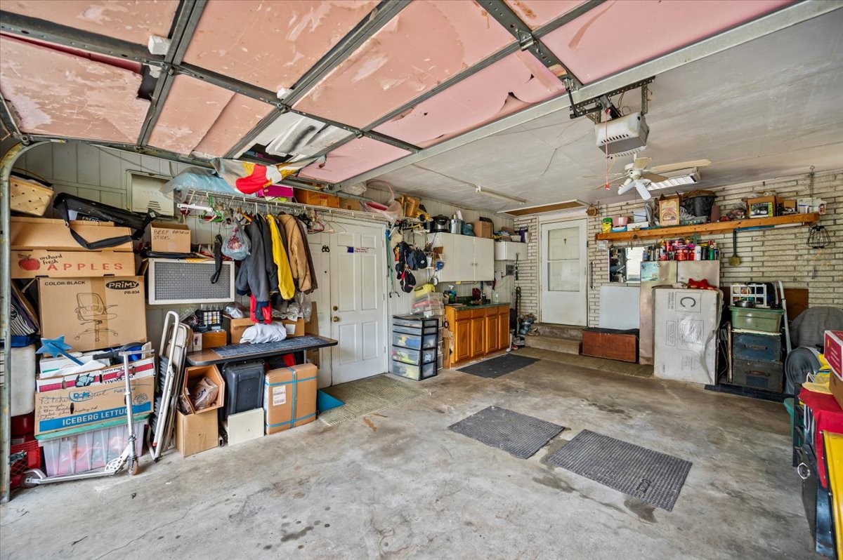 302 Utley Dr