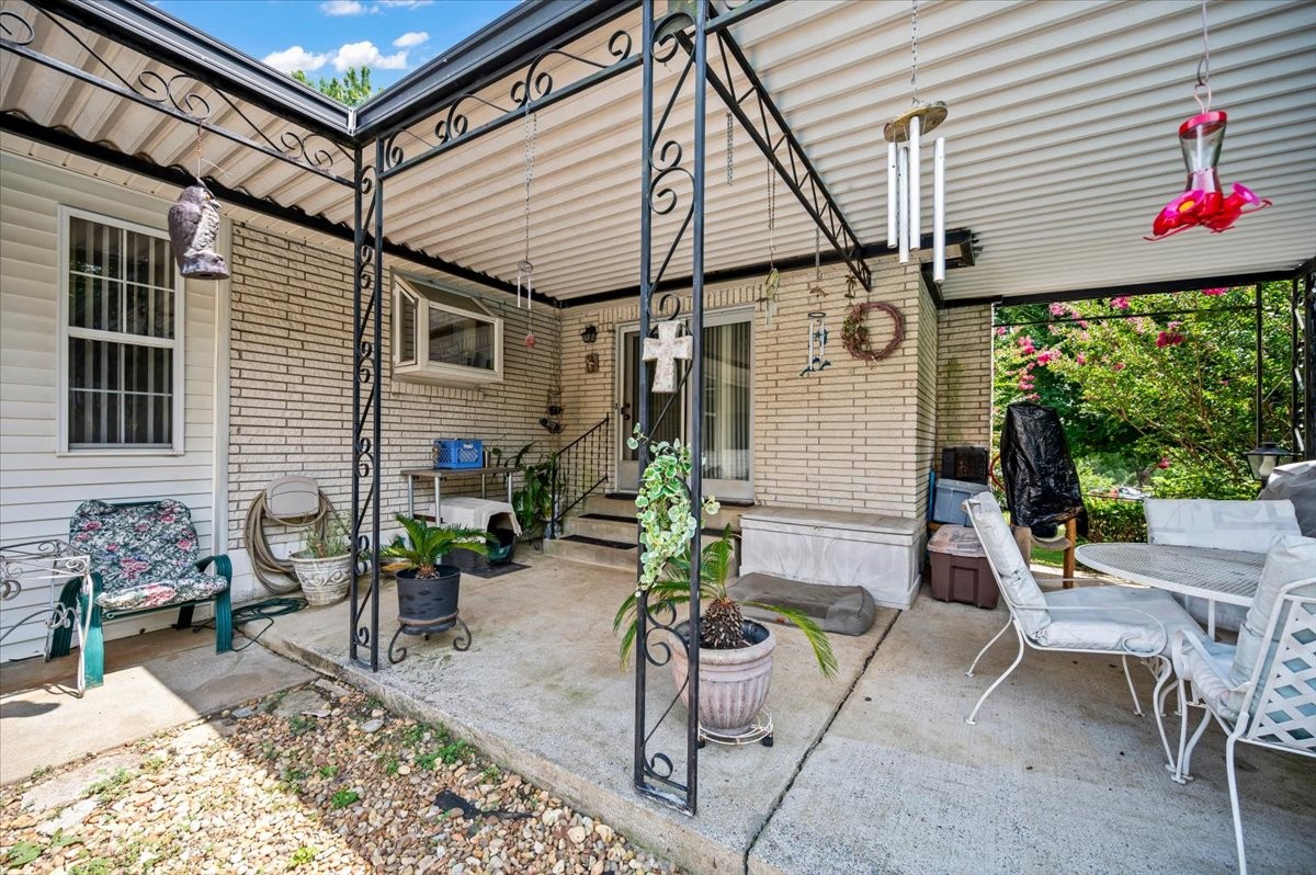 302 Utley Dr