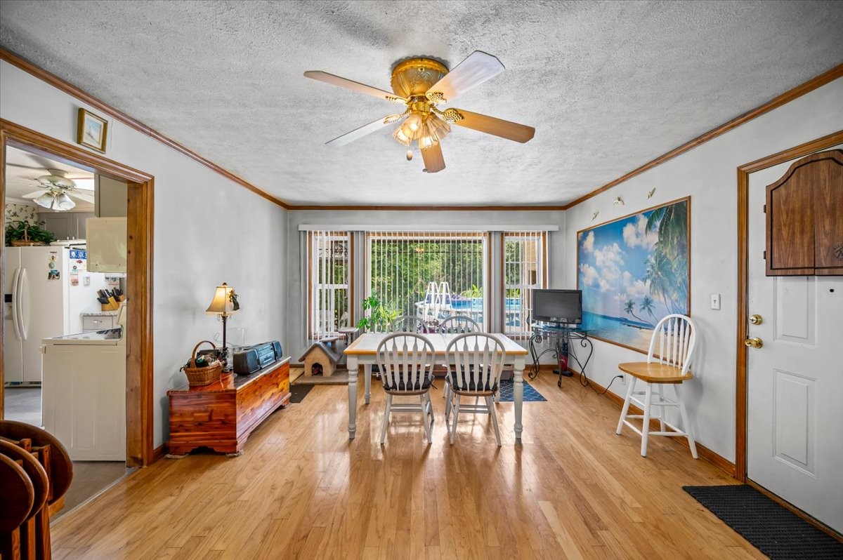 302 Utley Dr