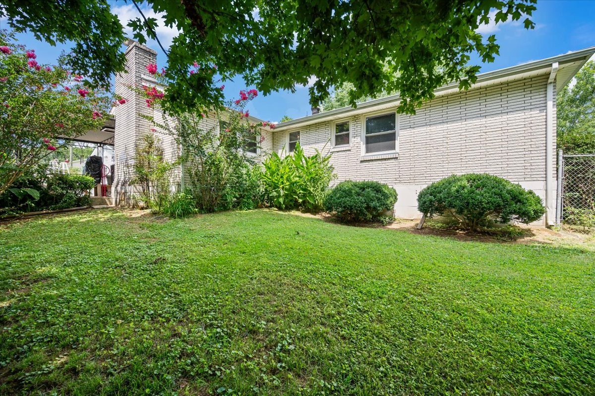 302 Utley Dr