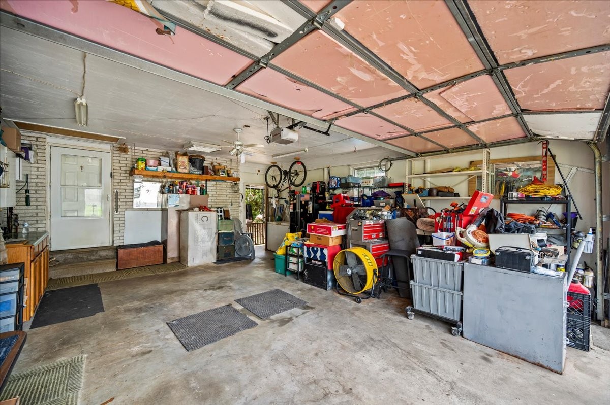 302 Utley Dr