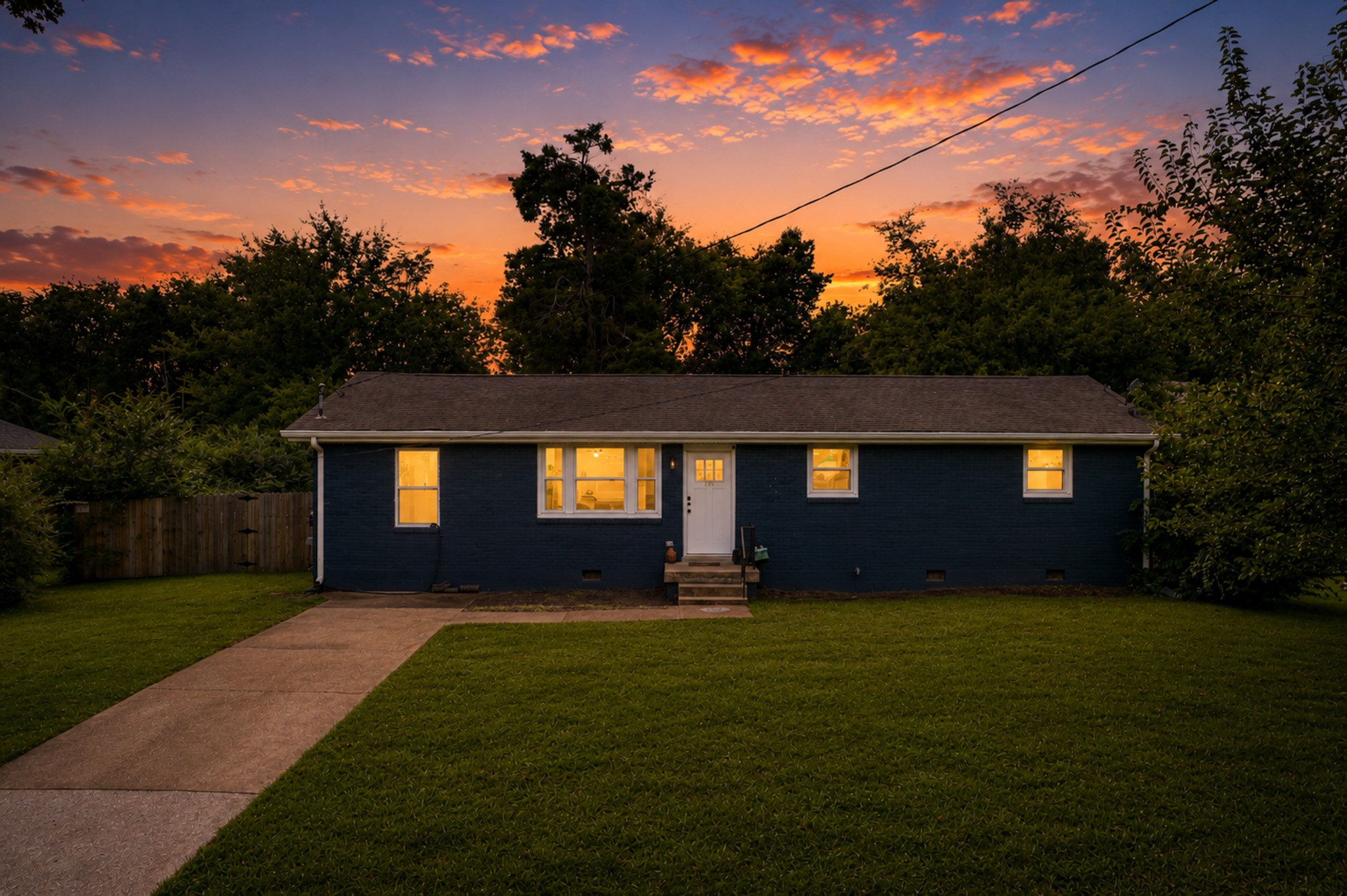 3309 Moorewood Dr