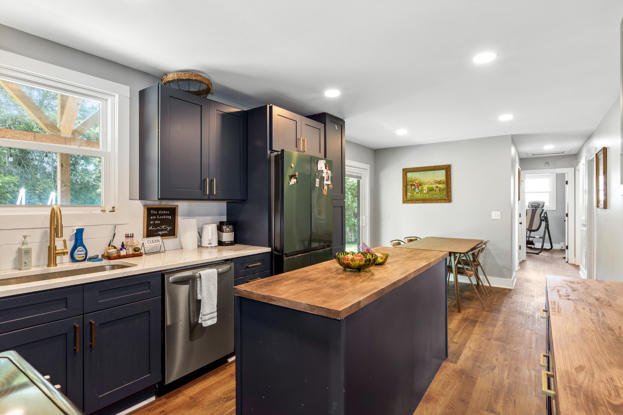 3309 Moorewood Dr