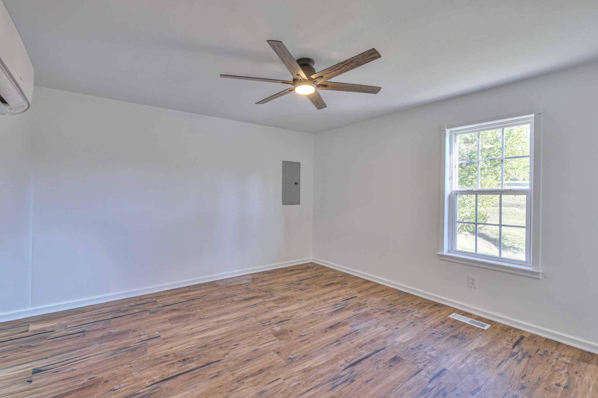 1380 Haley Rd