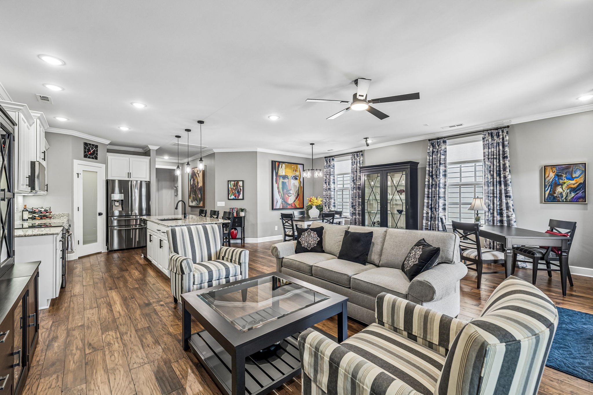 522 Sydenham Dr